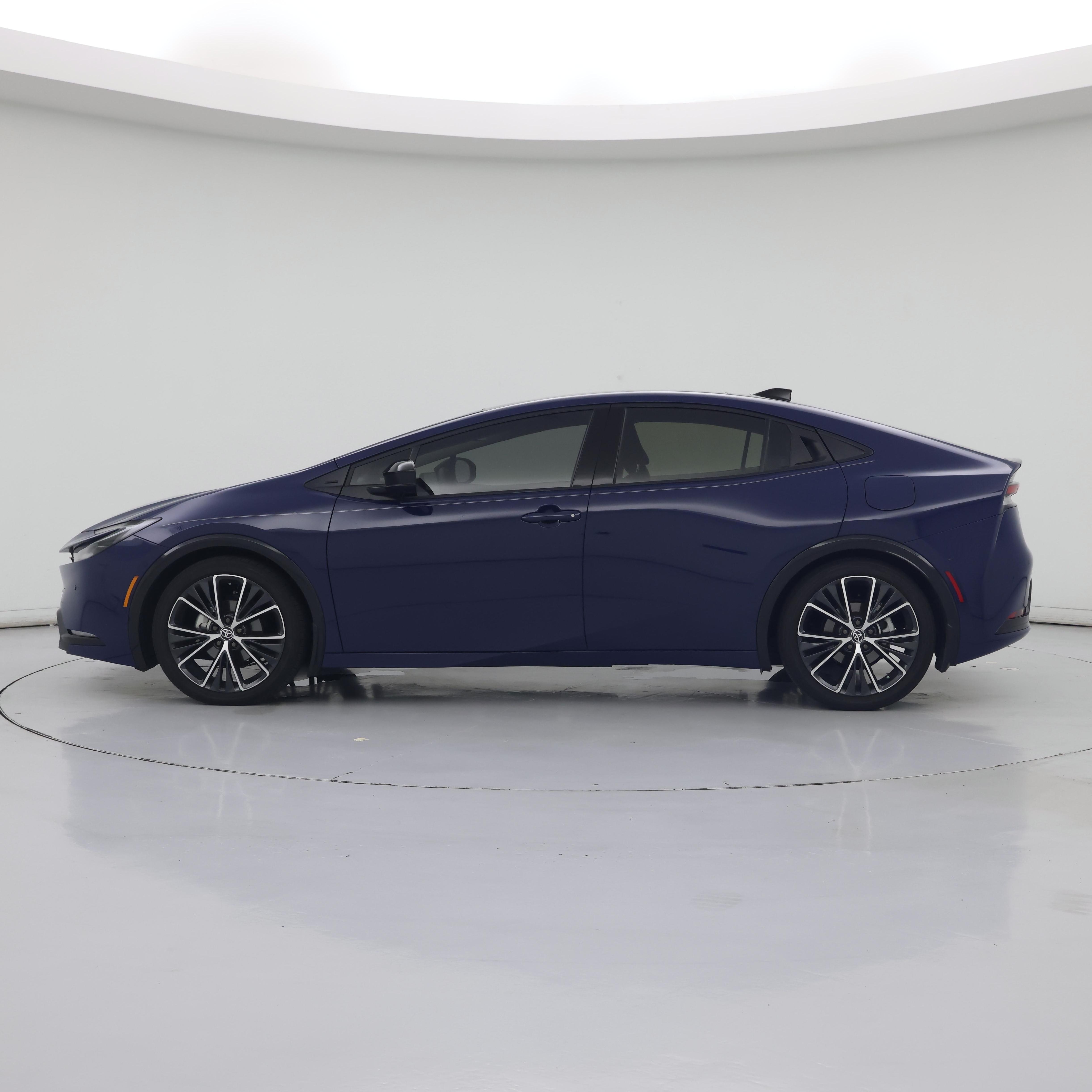 Thumbnail: 2025 Toyota Prius - 3