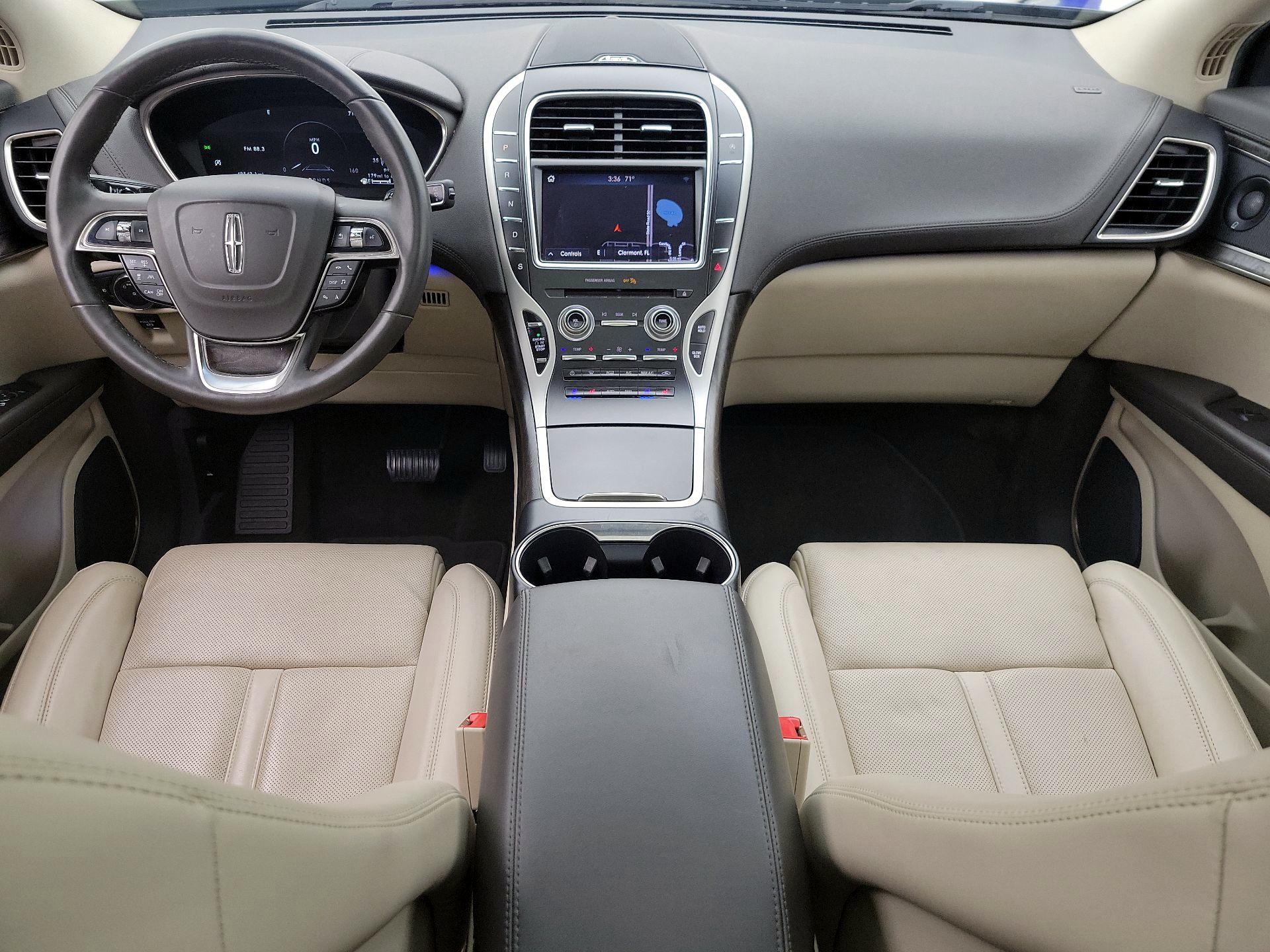Thumbnail: 2019 Lincoln Nautilus - 9