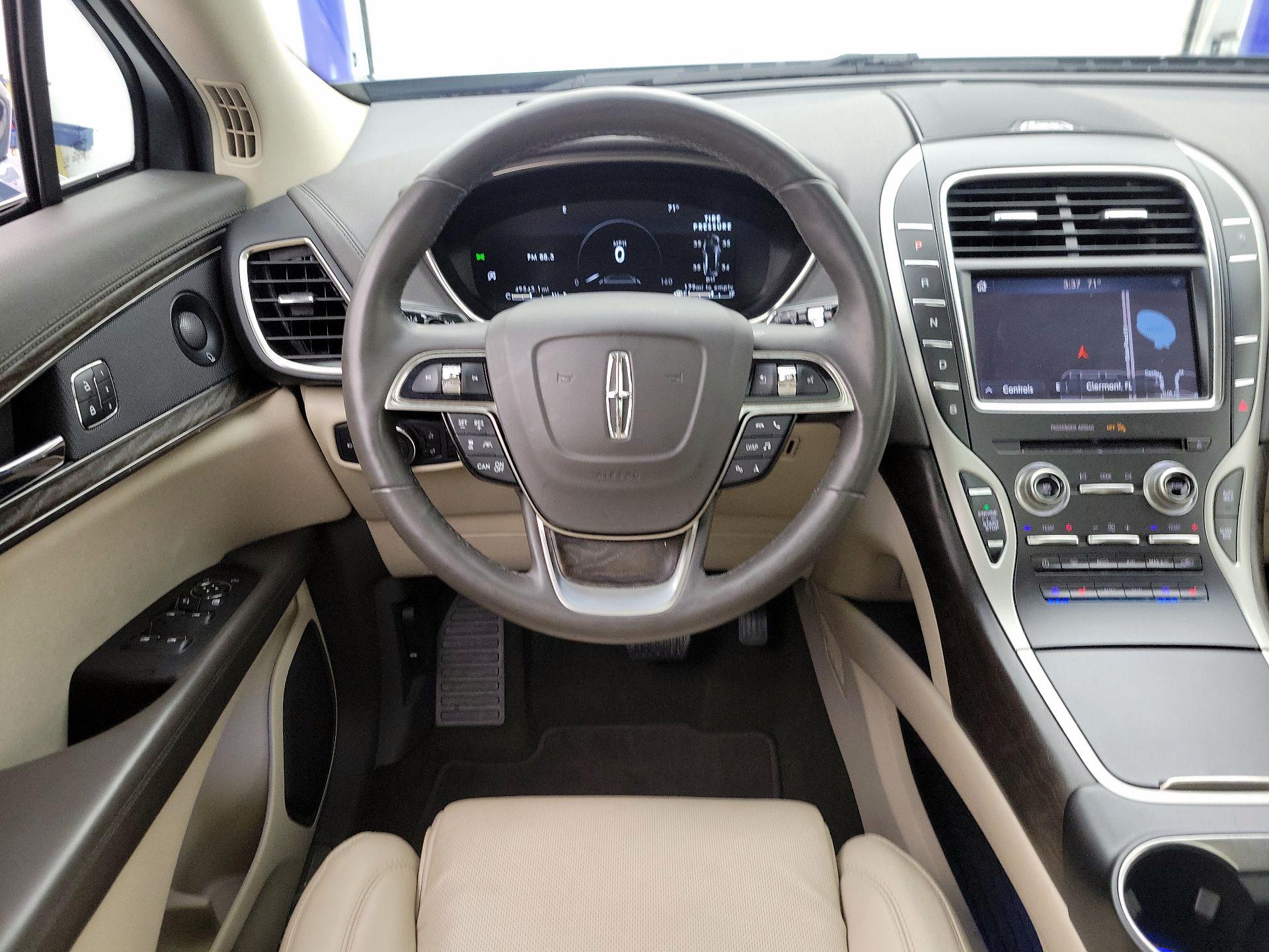 Thumbnail: 2019 Lincoln Nautilus - 10