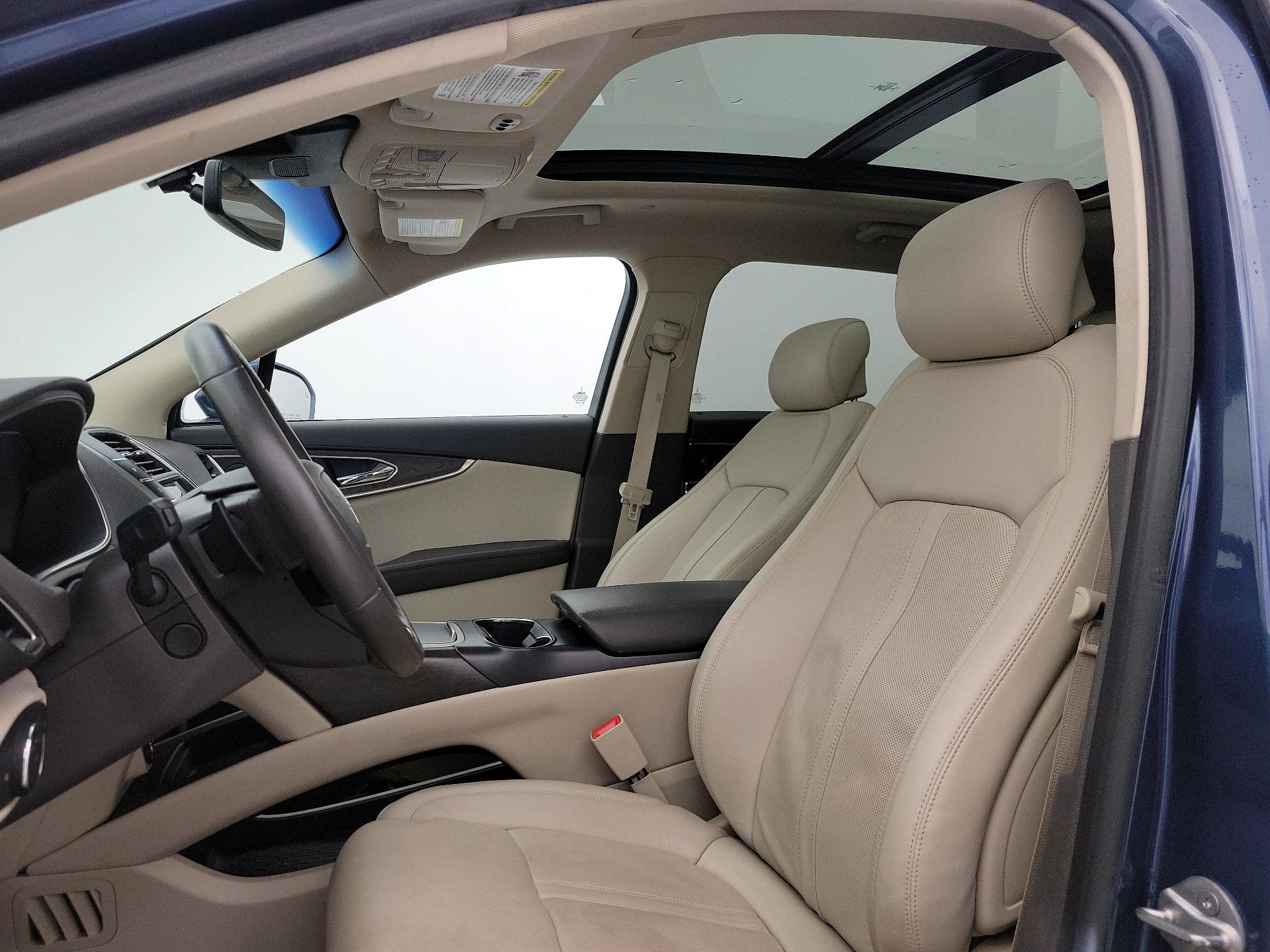 Thumbnail: 2019 Lincoln Nautilus - 20
