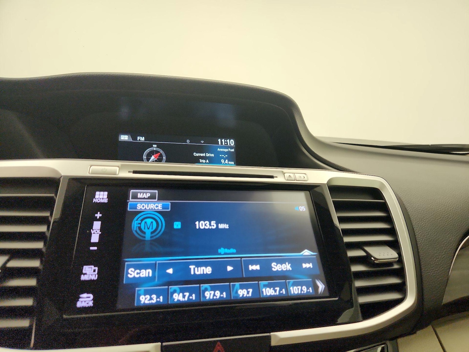 2016 Honda Accord Touring - Photo 16