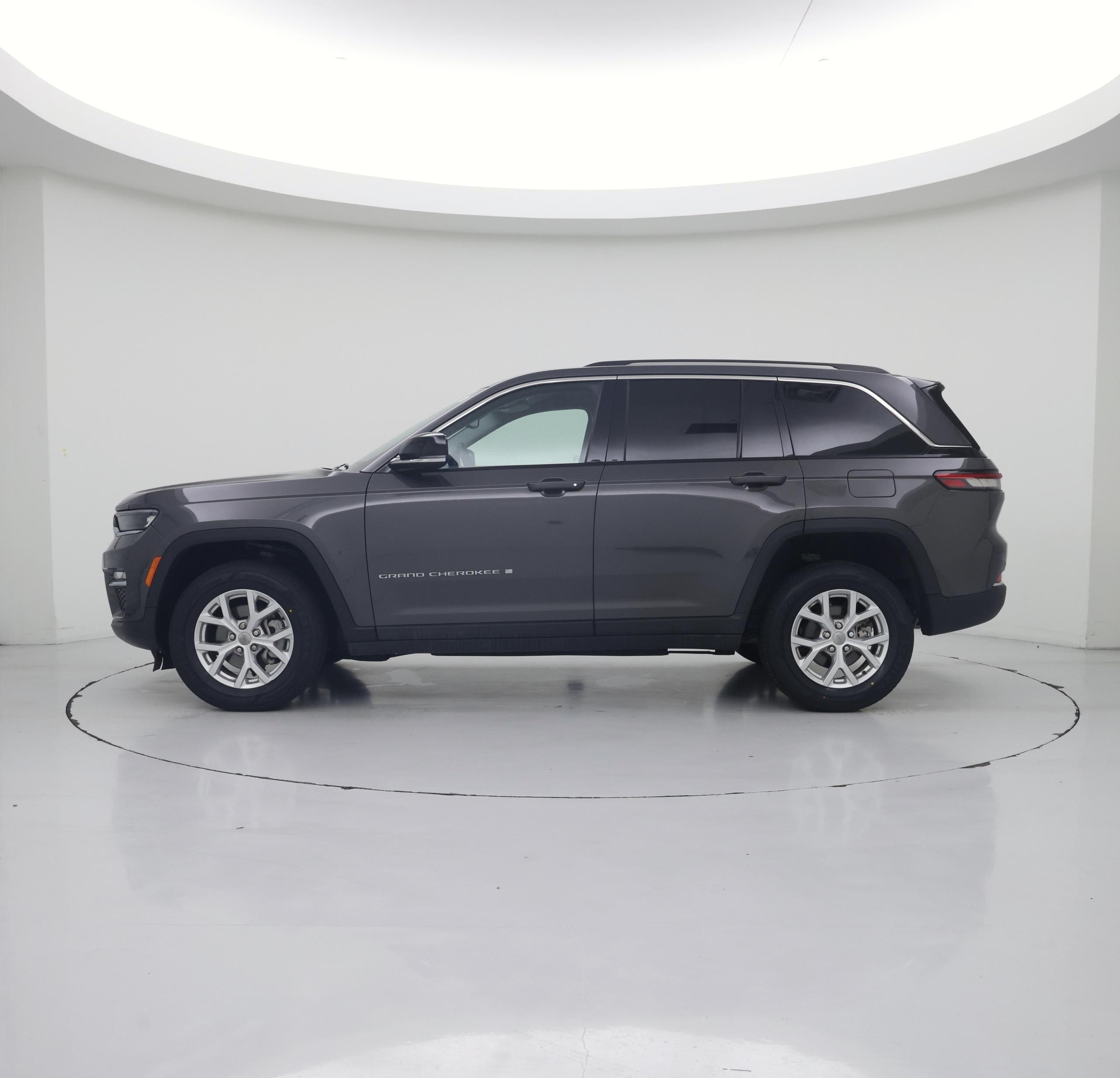 Thumbnail: 2024 Jeep Grand Cherokee - 3