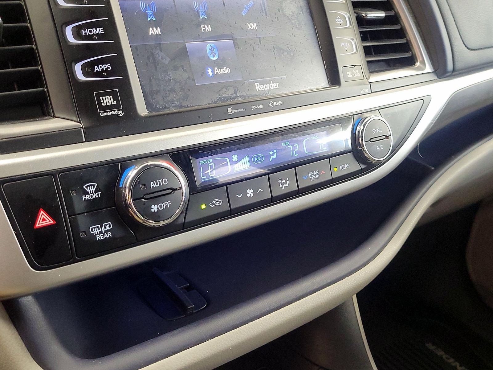 2017 Toyota Highlander Limited - Photo 17