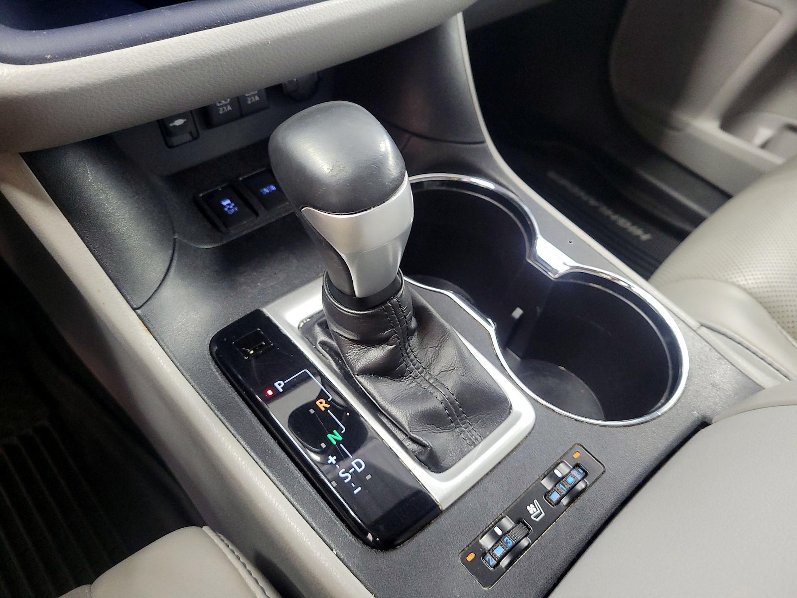 2017 Toyota Highlander Limited - Photo 18