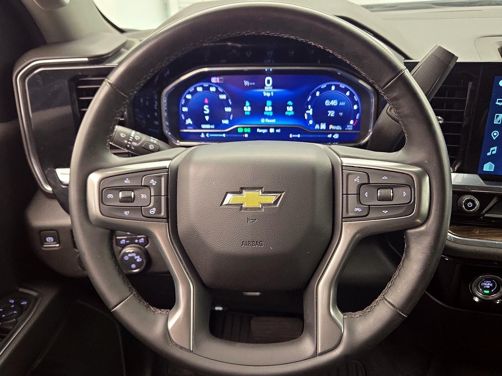 2024 Chevrolet Silverado 1500 LT - Photo 11