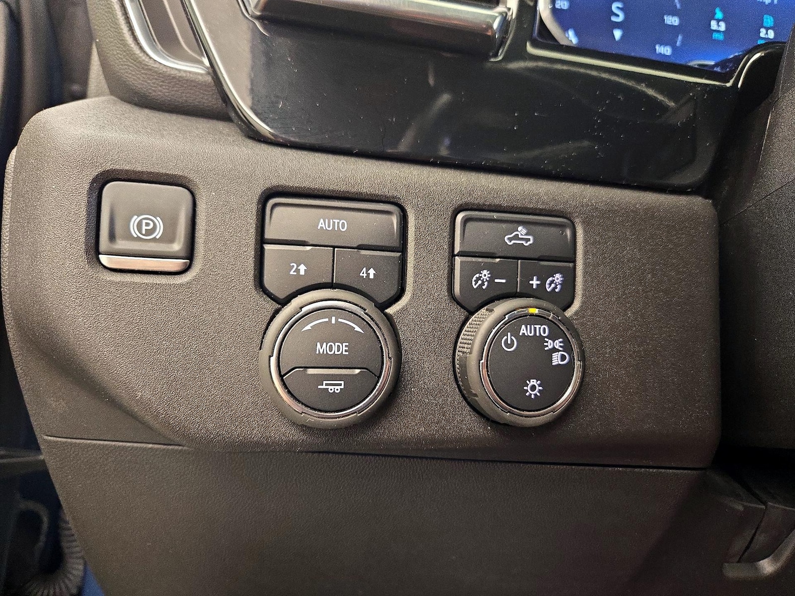 2024 Chevrolet Silverado 1500 LT - Photo 14