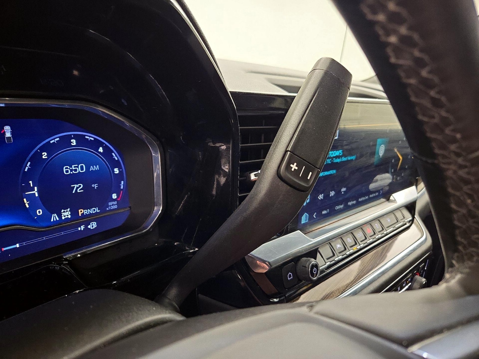 2024 Chevrolet Silverado 1500 LT - Photo 19