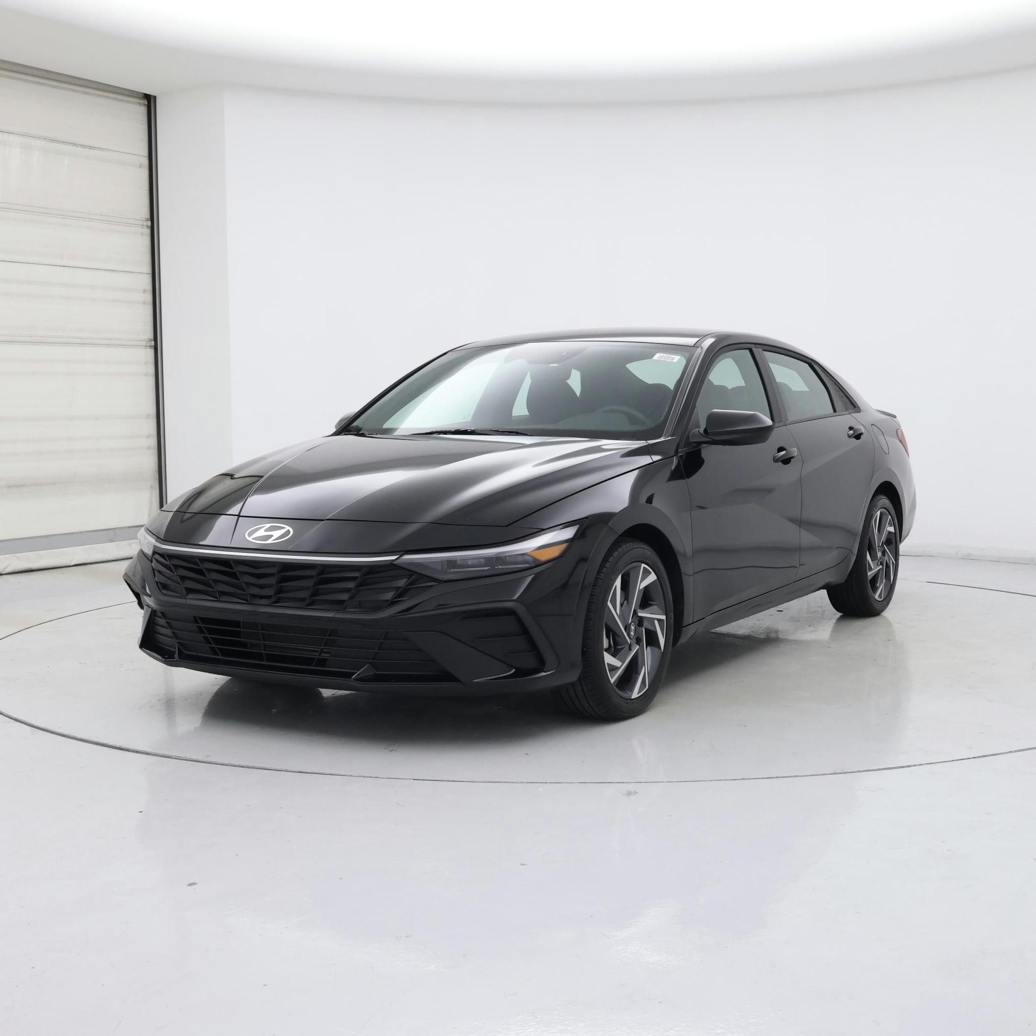 Thumbnail: 2025 Hyundai Elantra - 4