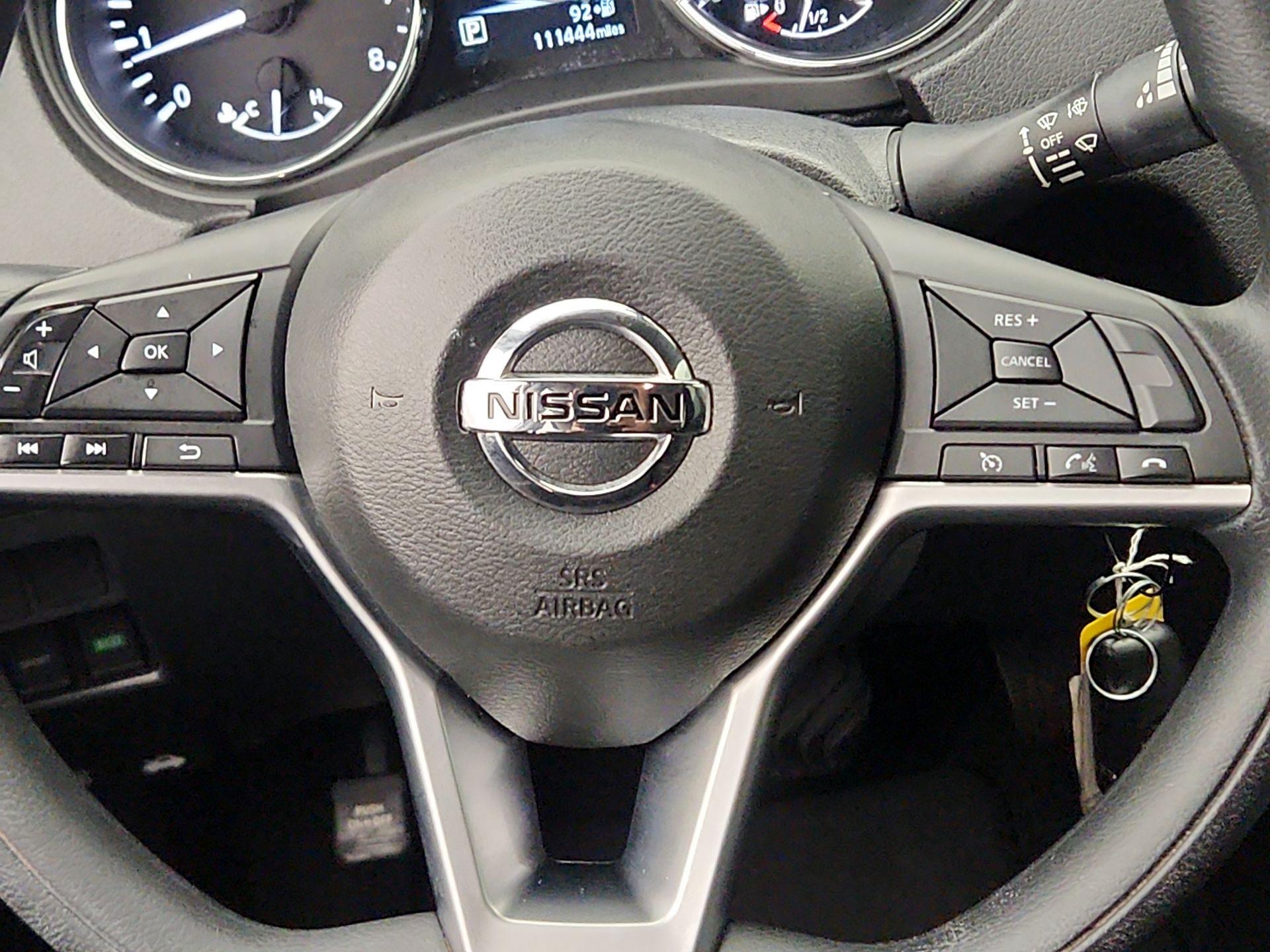 Thumbnail: 2017 Nissan Rogue - 10