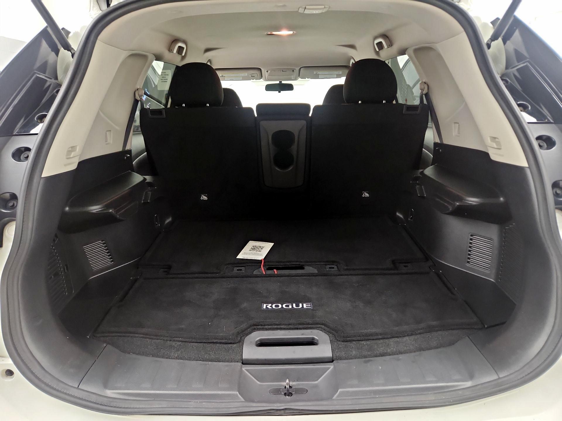 Thumbnail: 2017 Nissan Rogue - 20