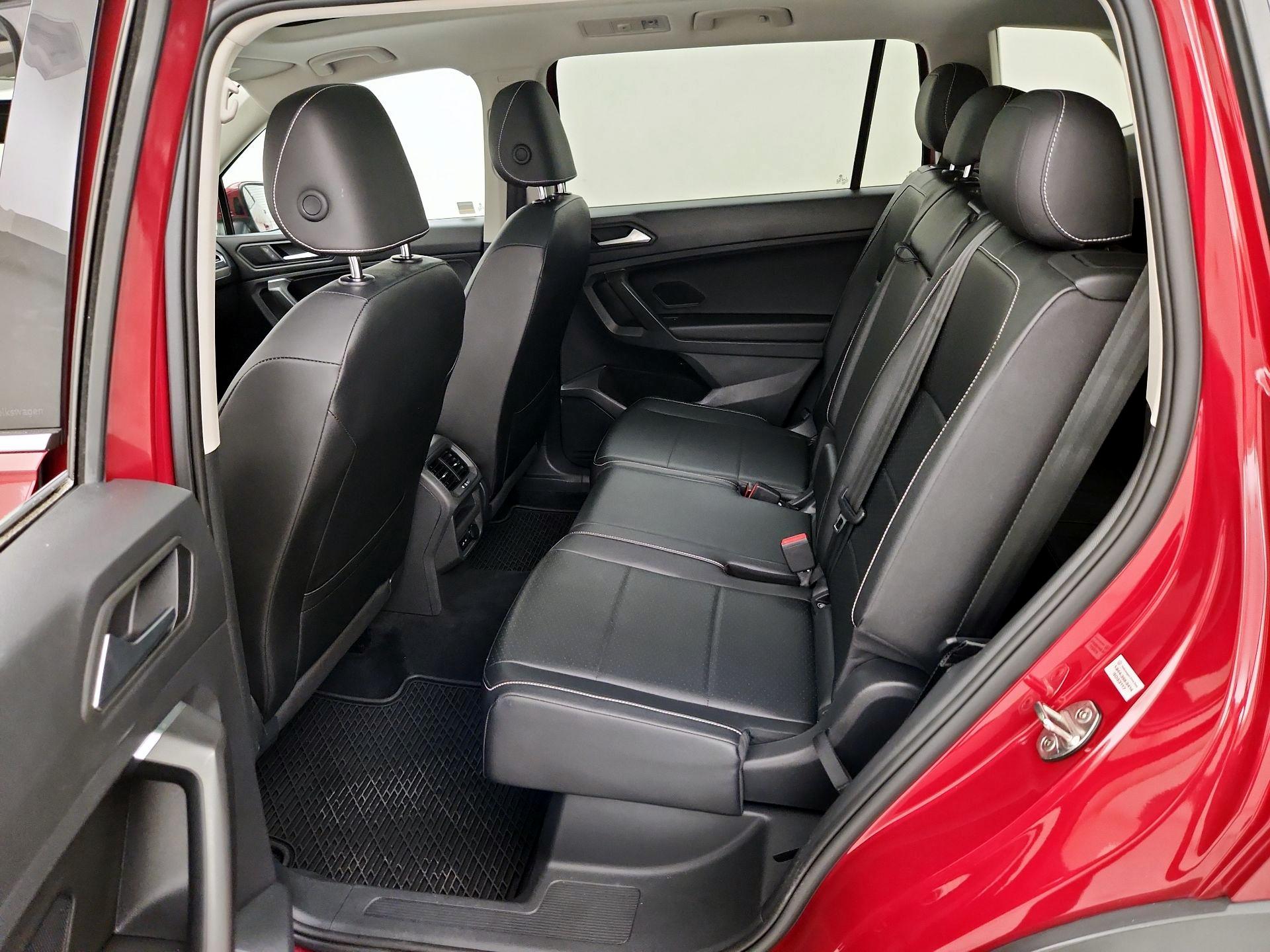 Thumbnail: 2021 Volkswagen Tiguan - 20