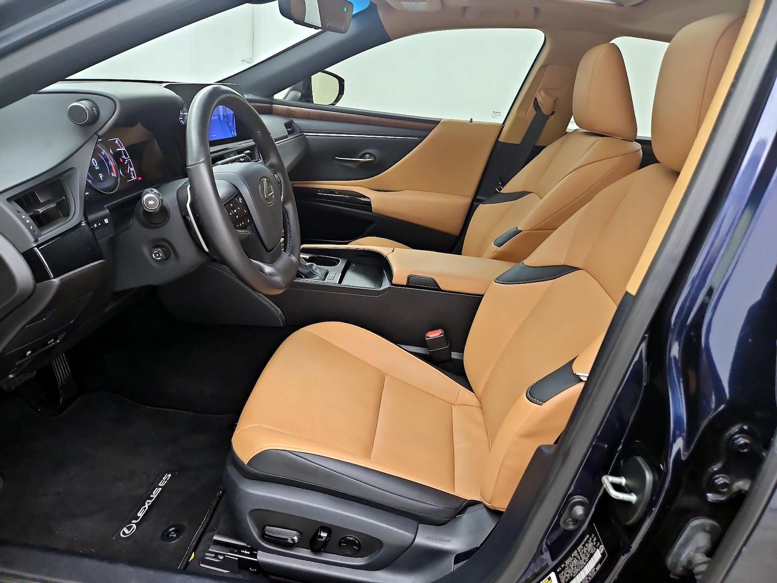 2024 Lexus ES 350 - Photo 12