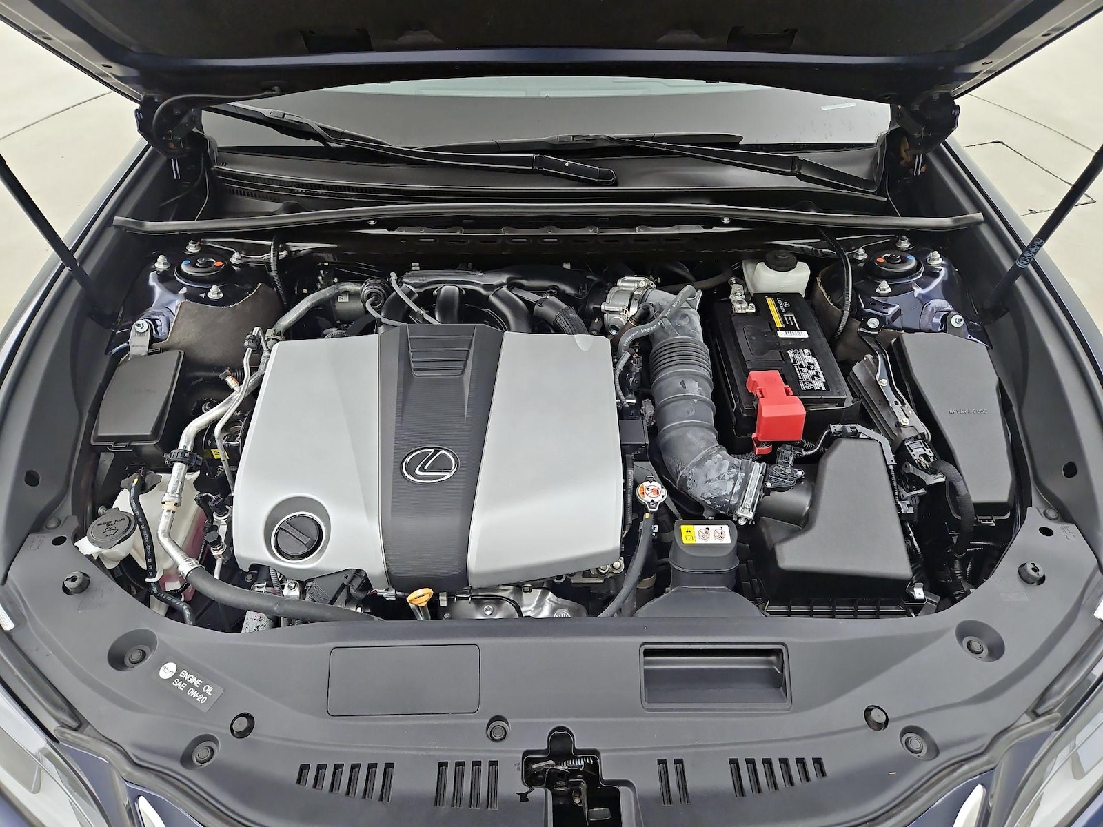 2024 Lexus ES 350 - Photo 24