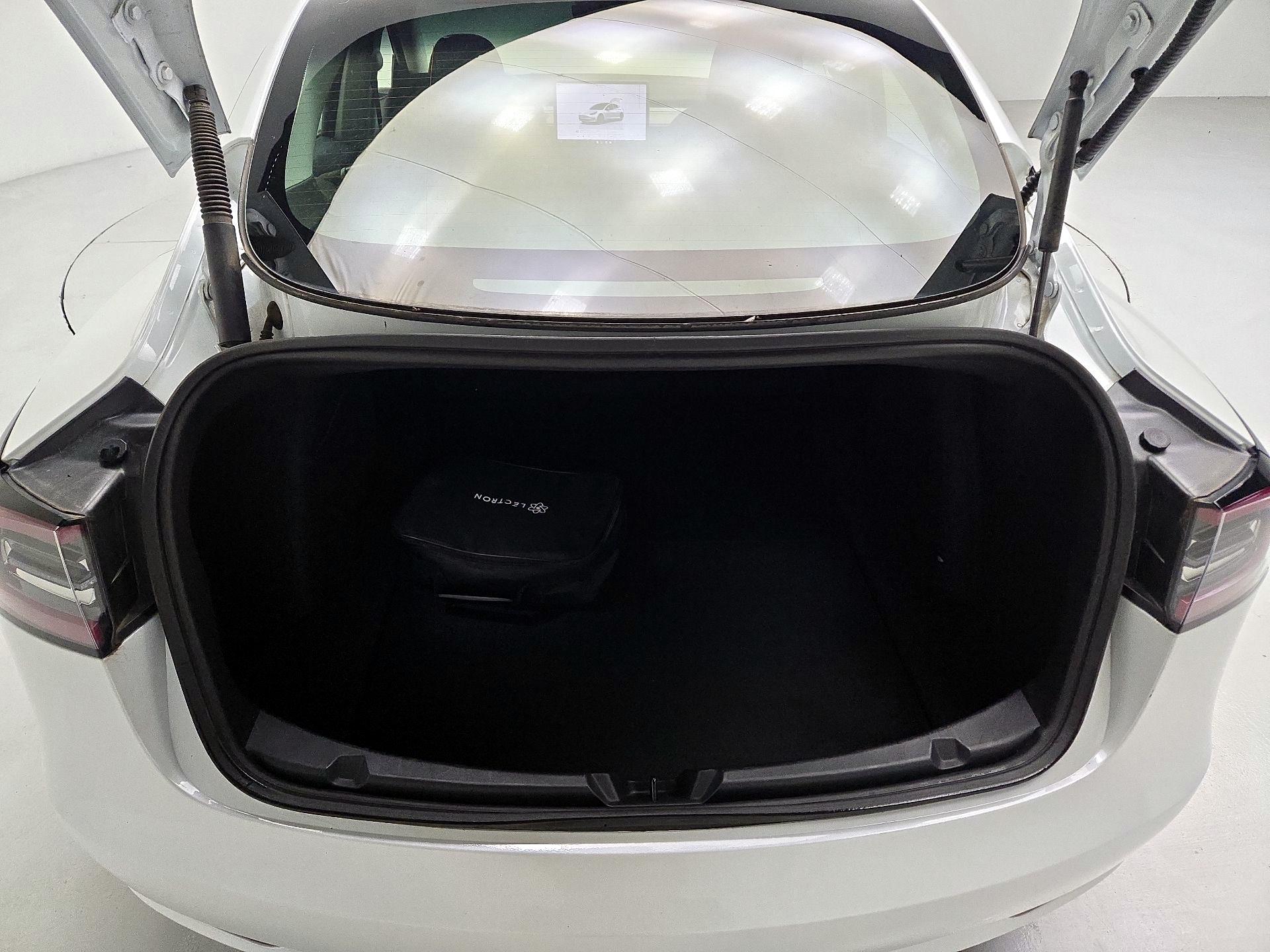 Thumbnail: 2023 Tesla Model 3 - 18