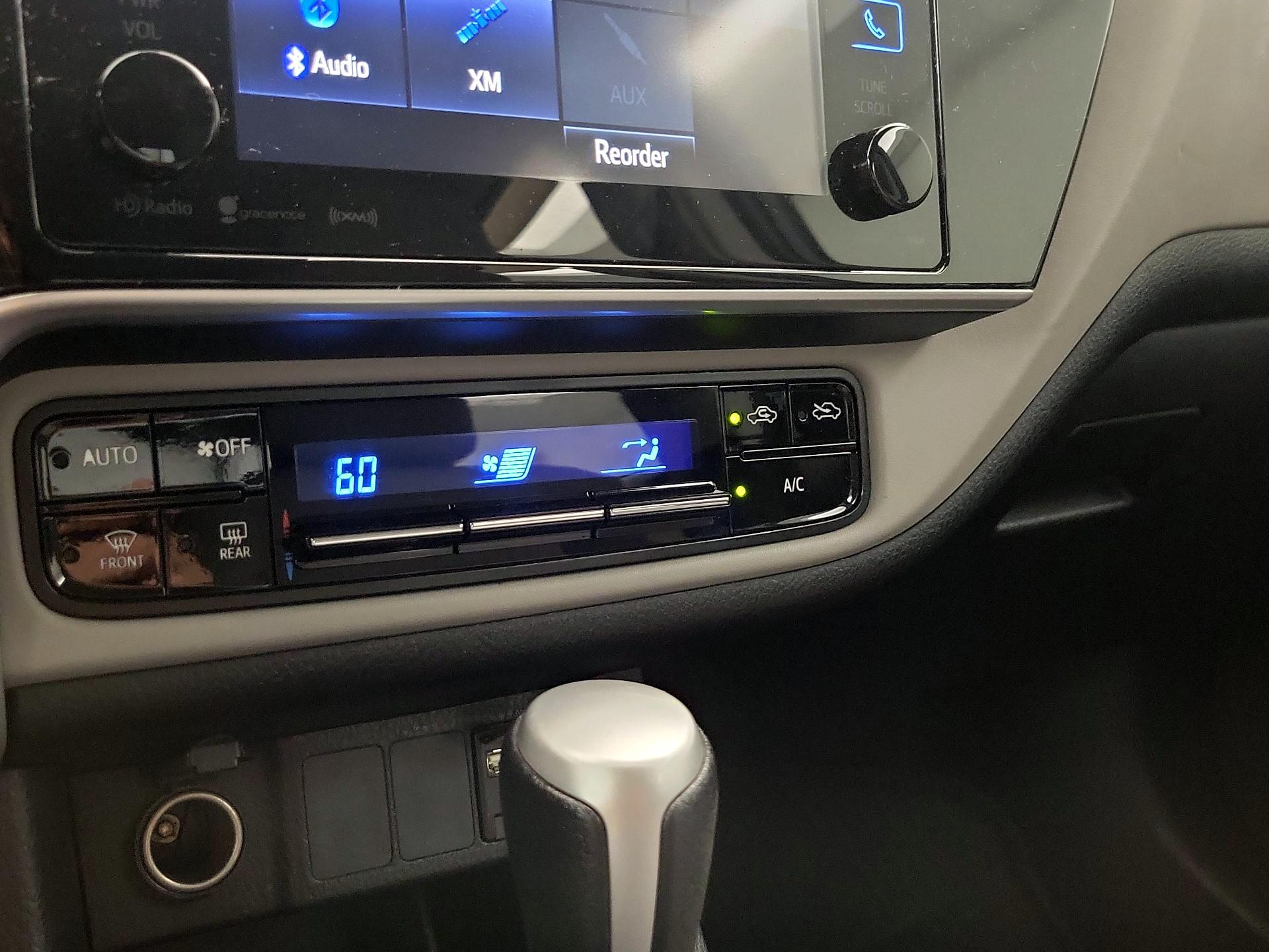 Thumbnail: 2019 Toyota Corolla - 16