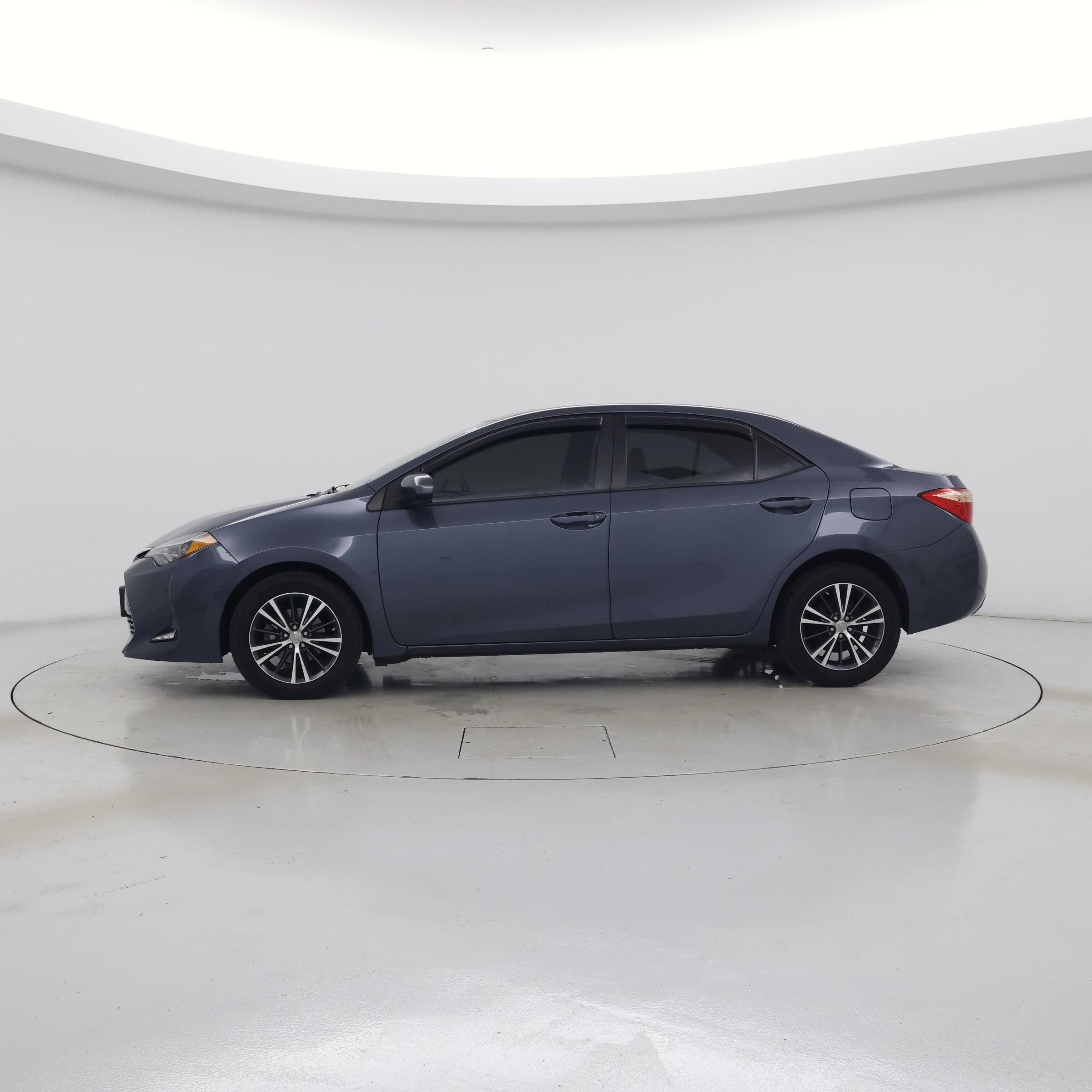 Thumbnail: 2019 Toyota Corolla - 3