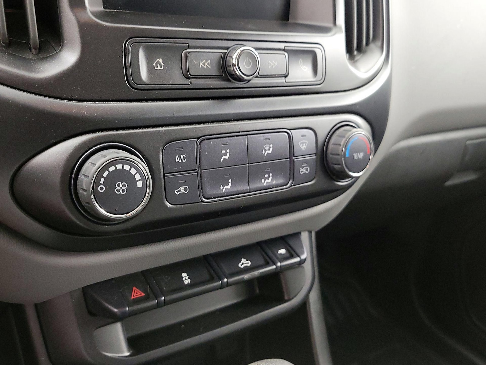 2022 Chevrolet Colorado Work Truck - Photo 17