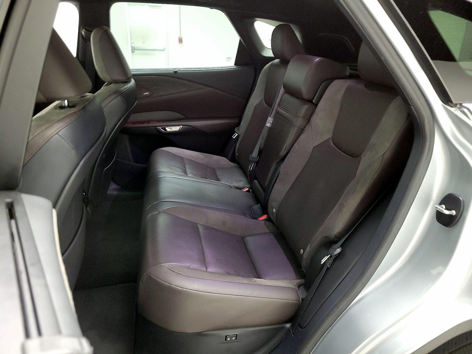 Rear A/C Seat(s)