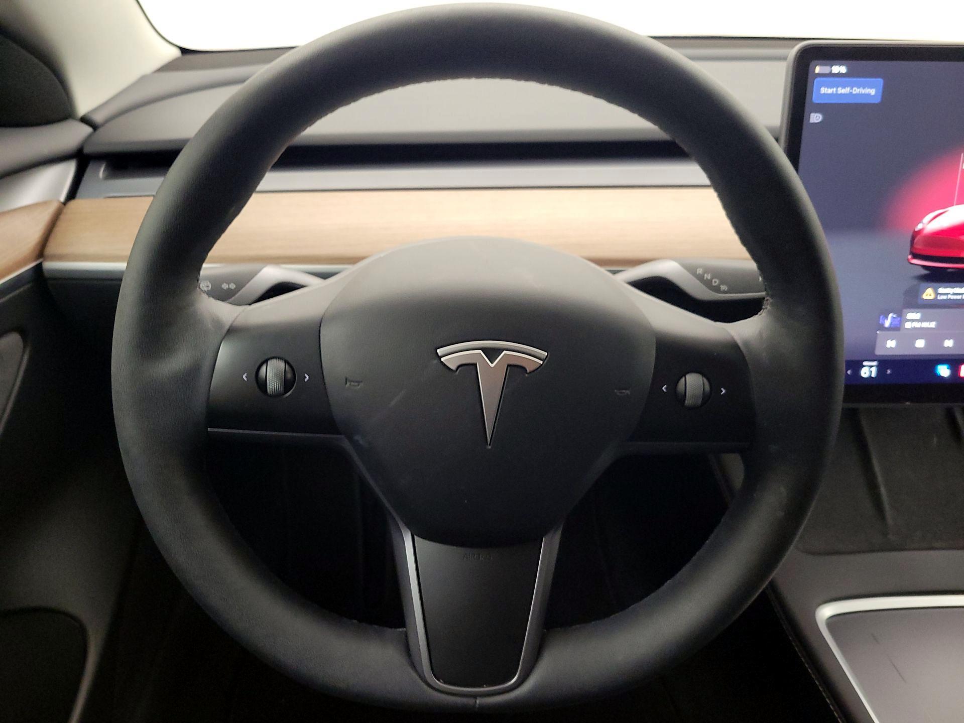 Thumbnail: 2023 Tesla Model 3 - 10