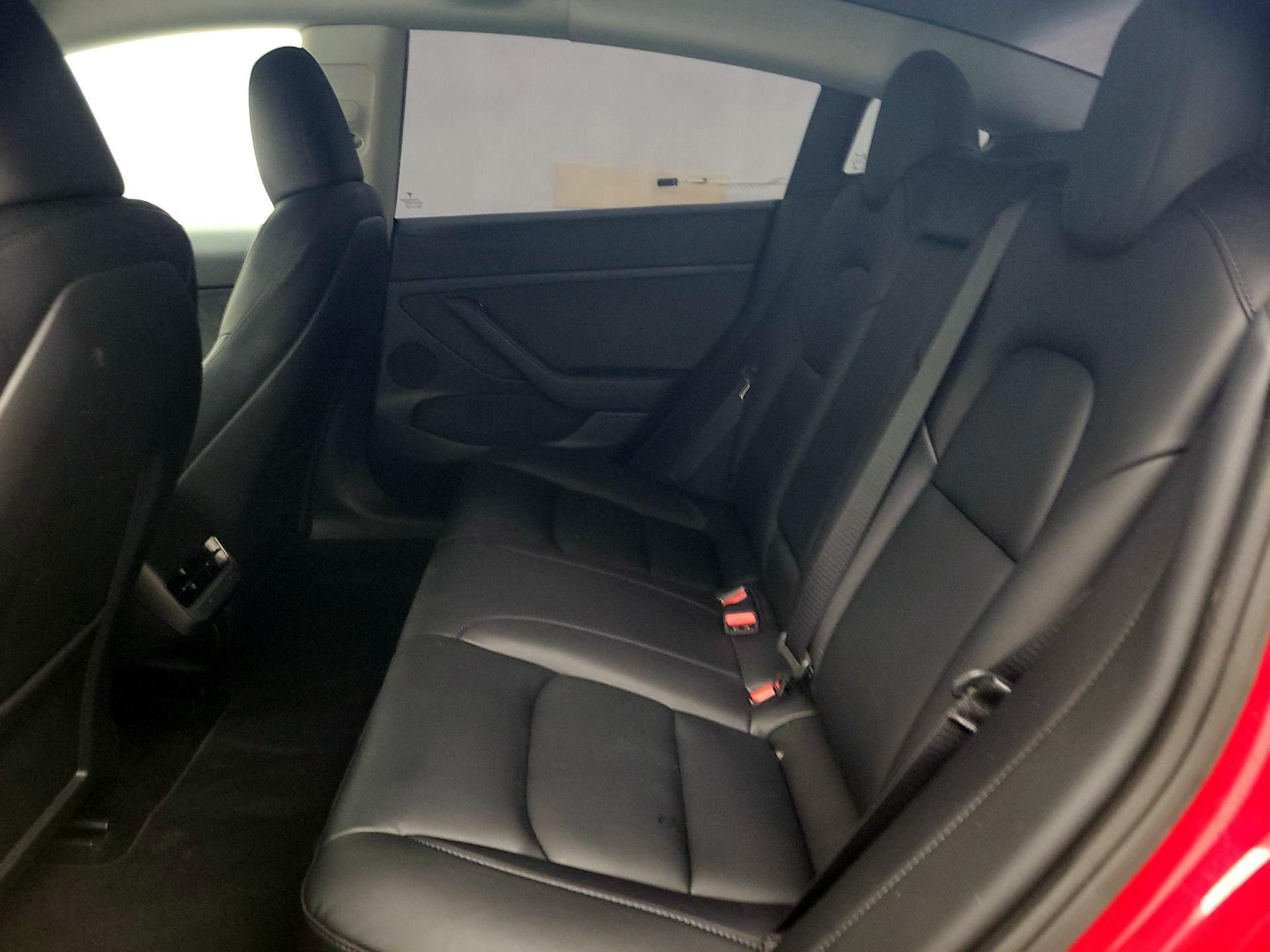 Thumbnail: 2023 Tesla Model 3 - 18
