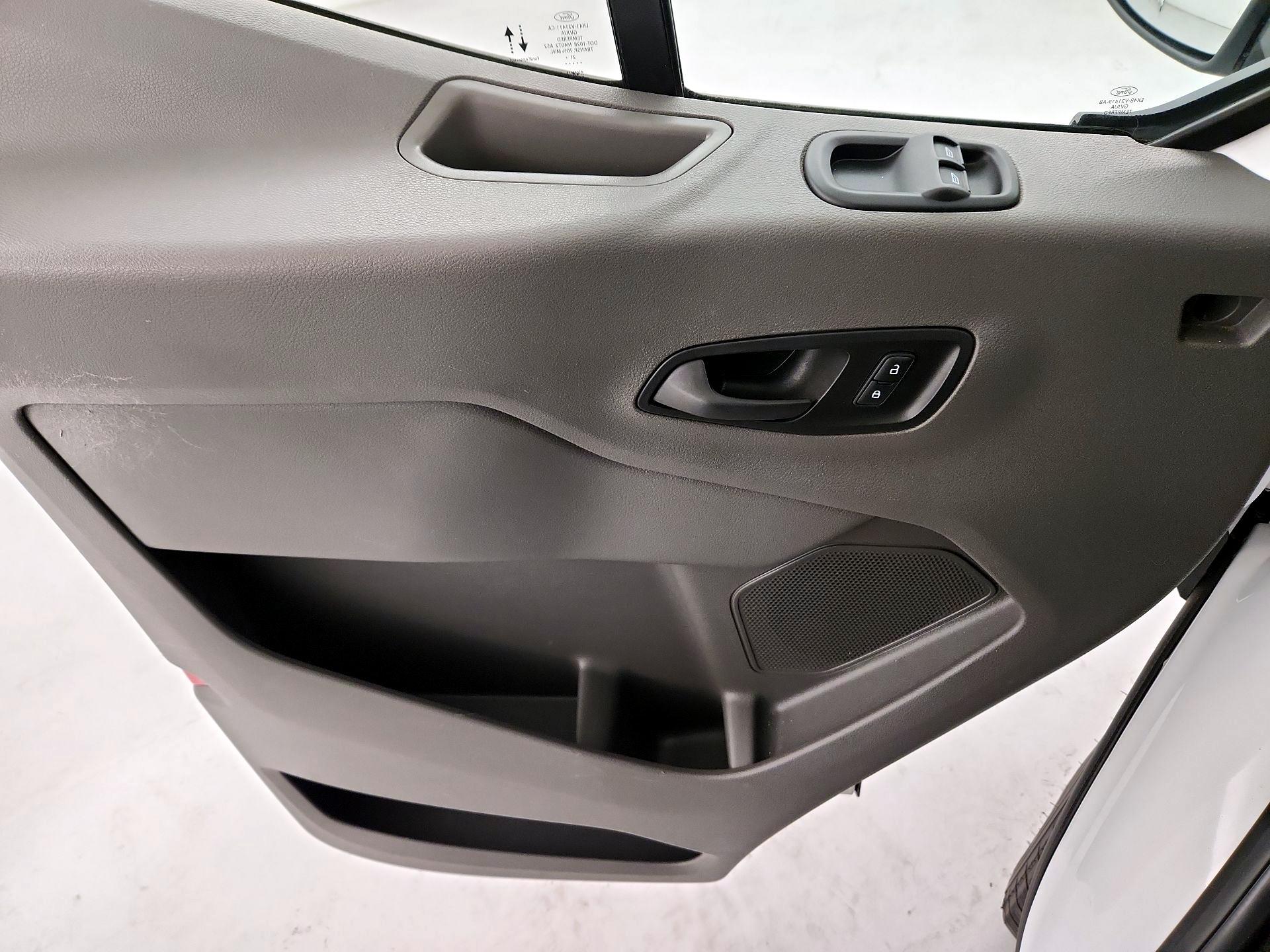 Thumbnail: 2022 Ford Transit Series - 10