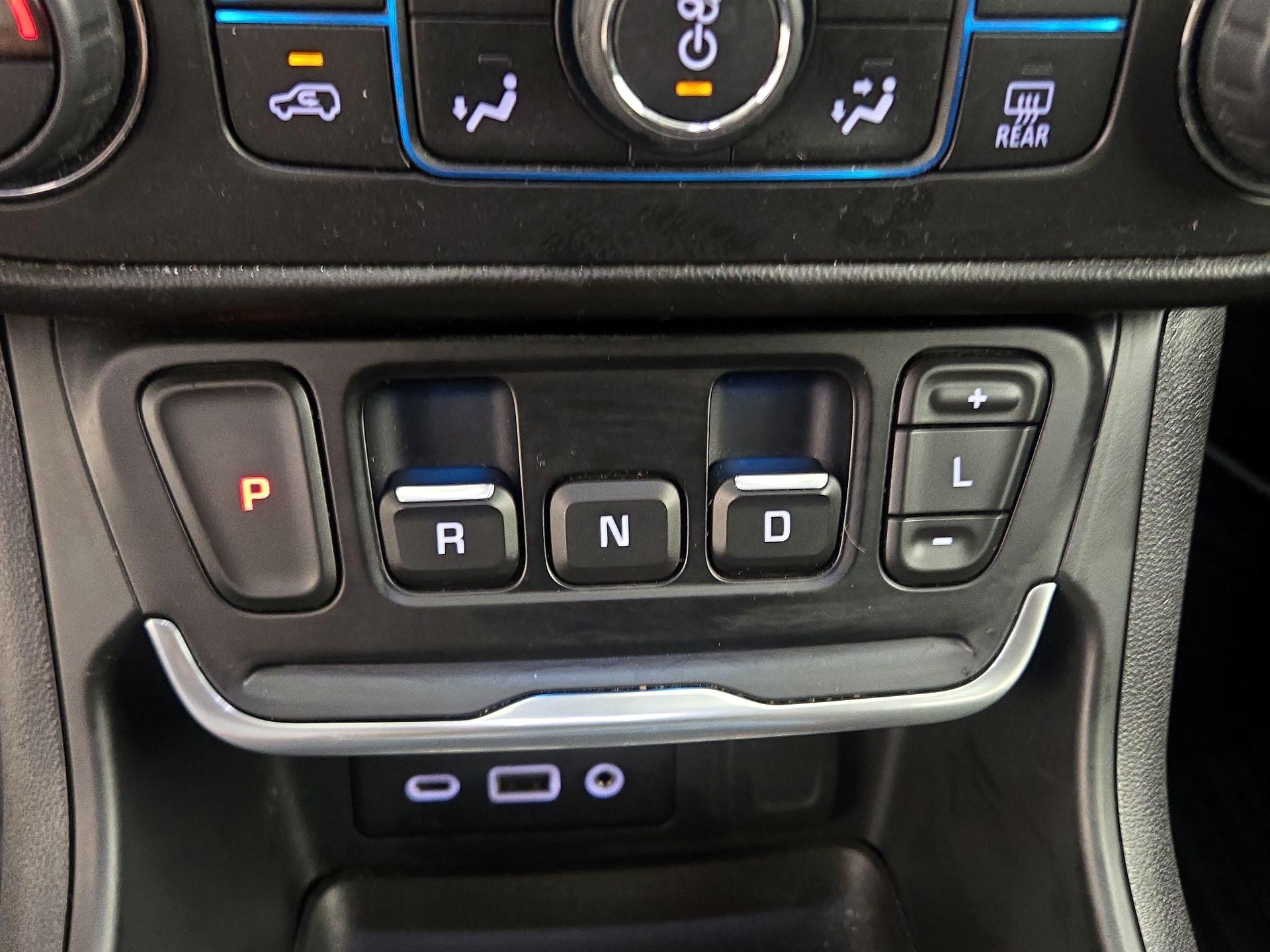 Thumbnail: 2021 GMC Terrain - 18