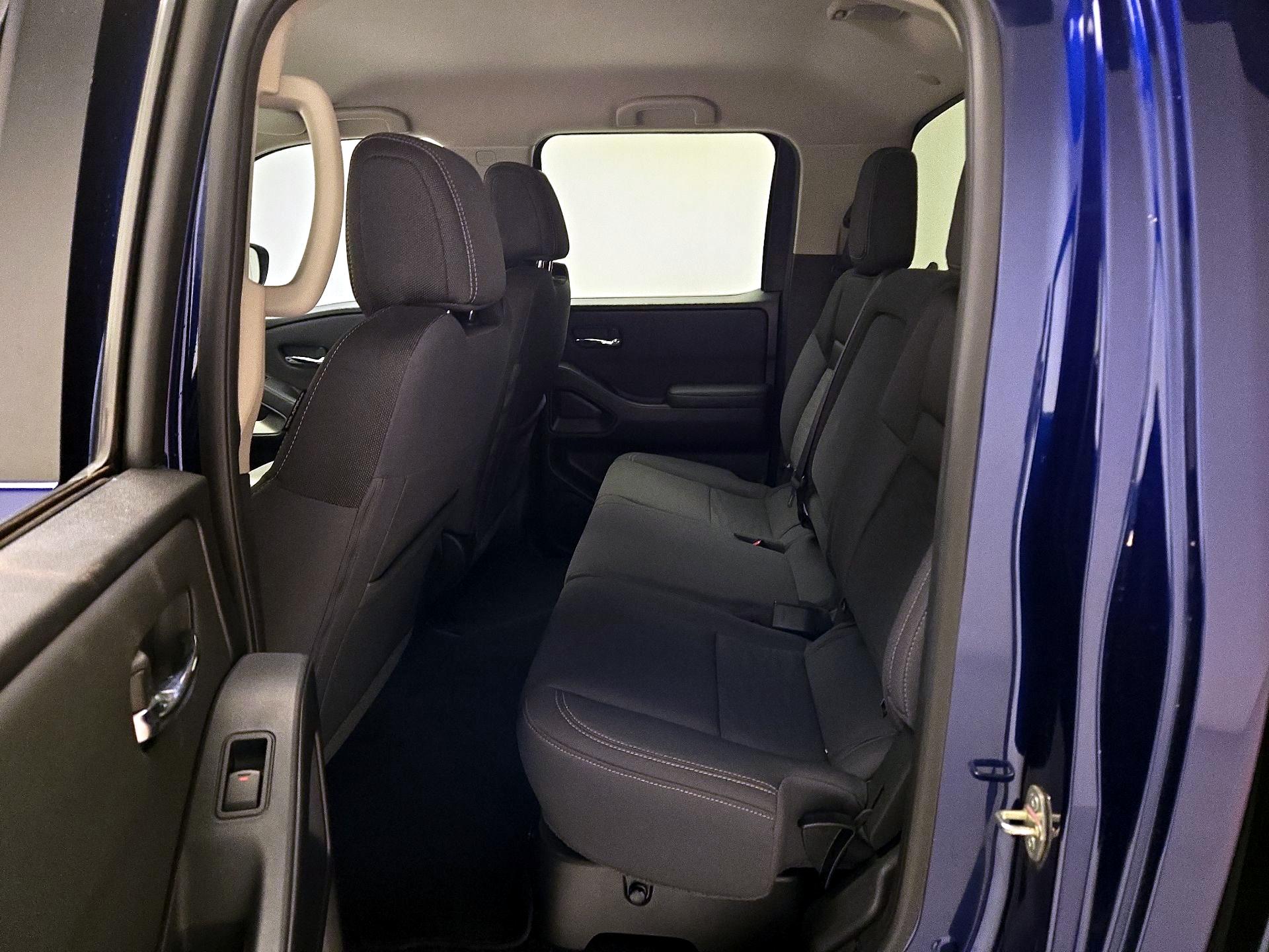 Thumbnail: 2022 Nissan Frontier - 17