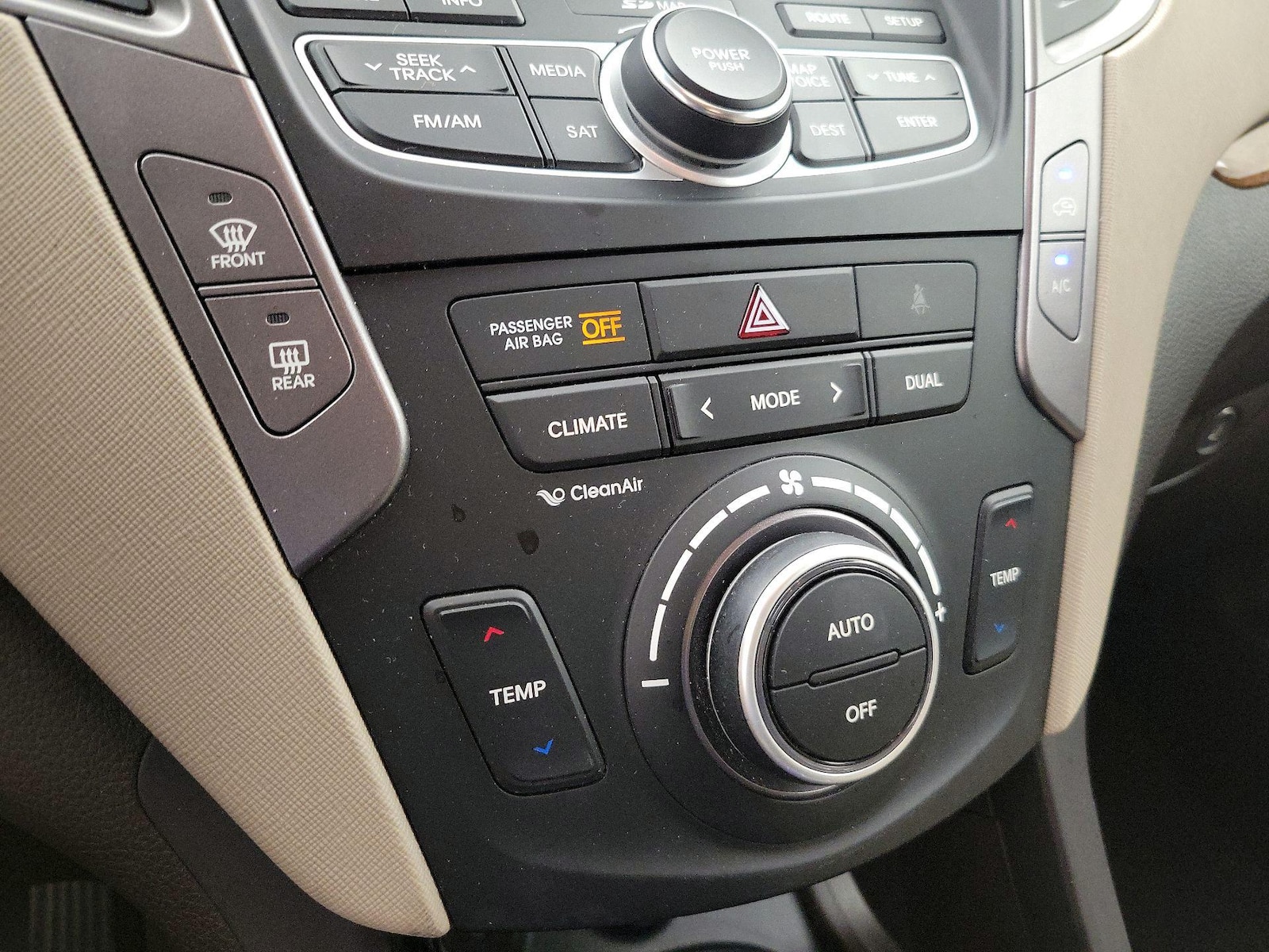 2014 Hyundai Santa Fe Sport 2.0T - Photo 17