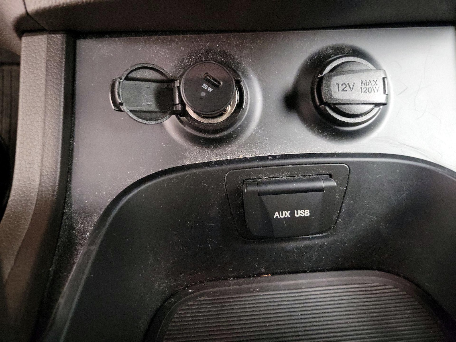 2014 Hyundai Santa Fe Sport 2.0T - Photo 19