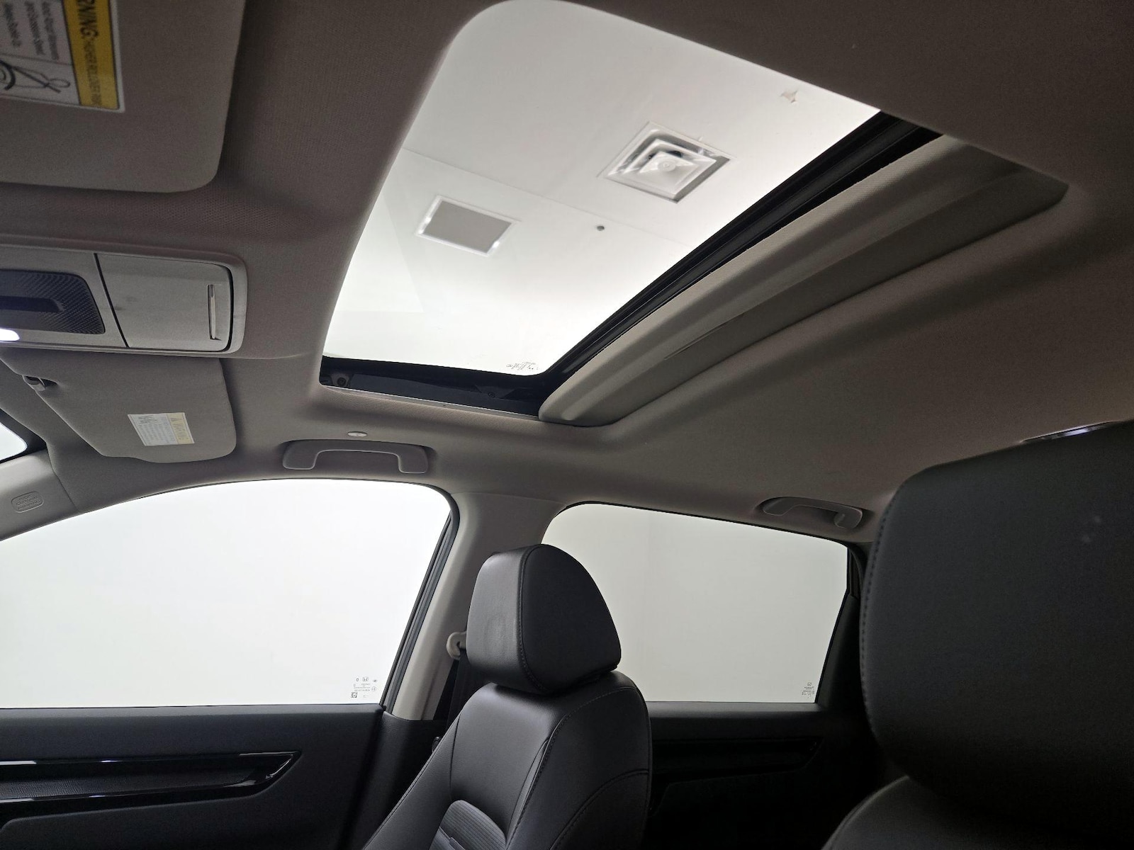 Sunroof(s) & Overhead Airbags
