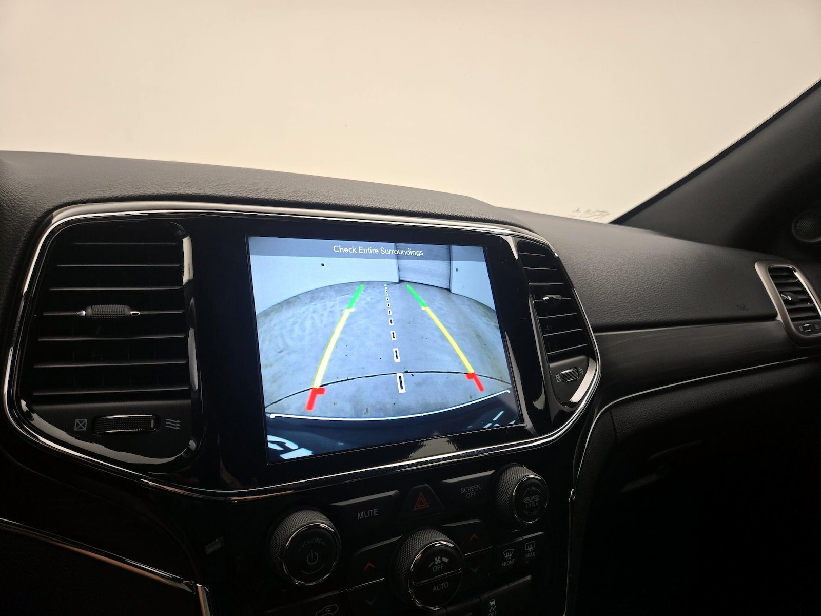 2019 Jeep Grand Cherokee Limited - Photo 16