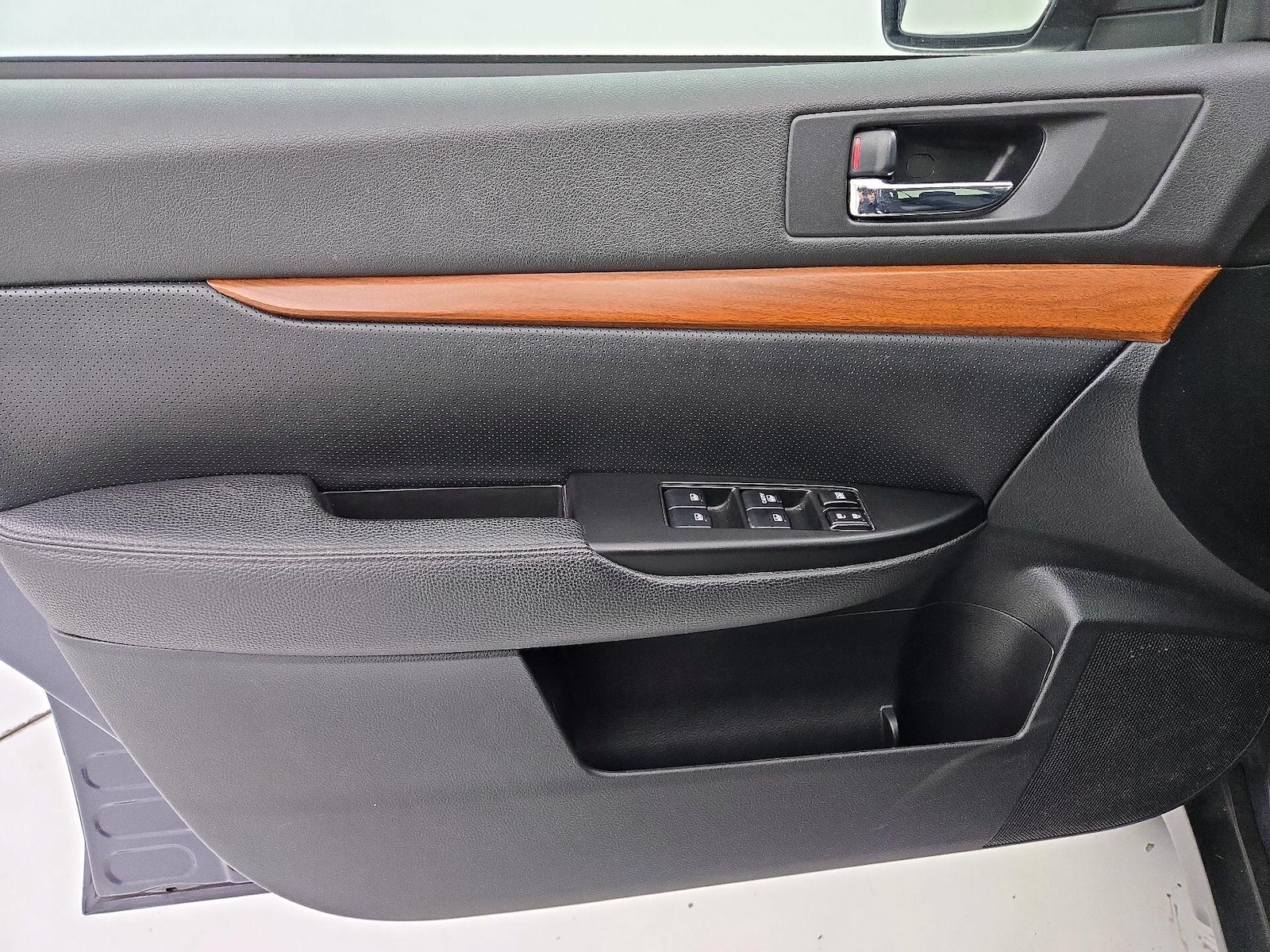 2014 Subaru Outback 2.5i Limited - Photo 13
