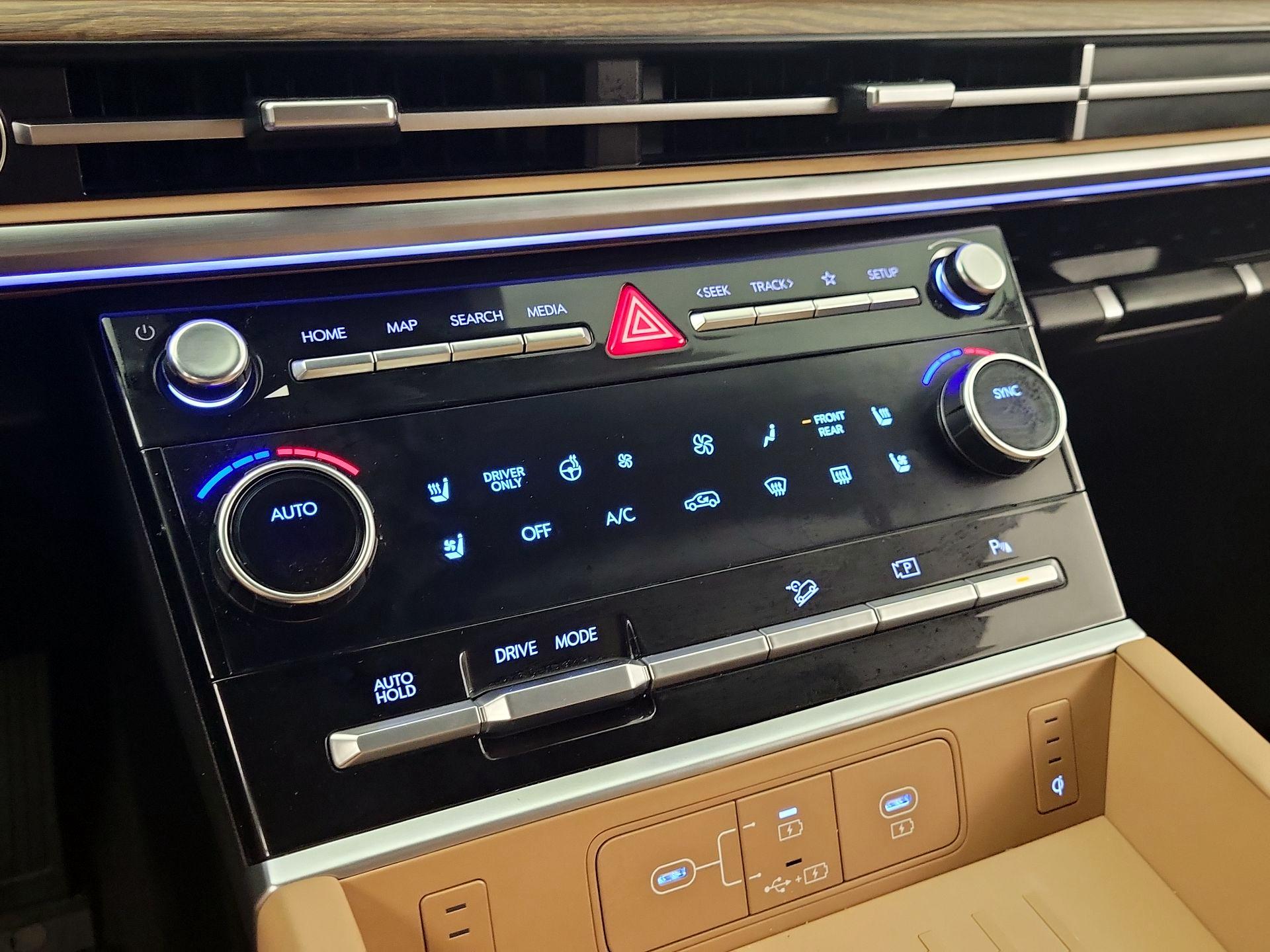 Thumbnail: 2026 Hyundai Santa Fe - 16