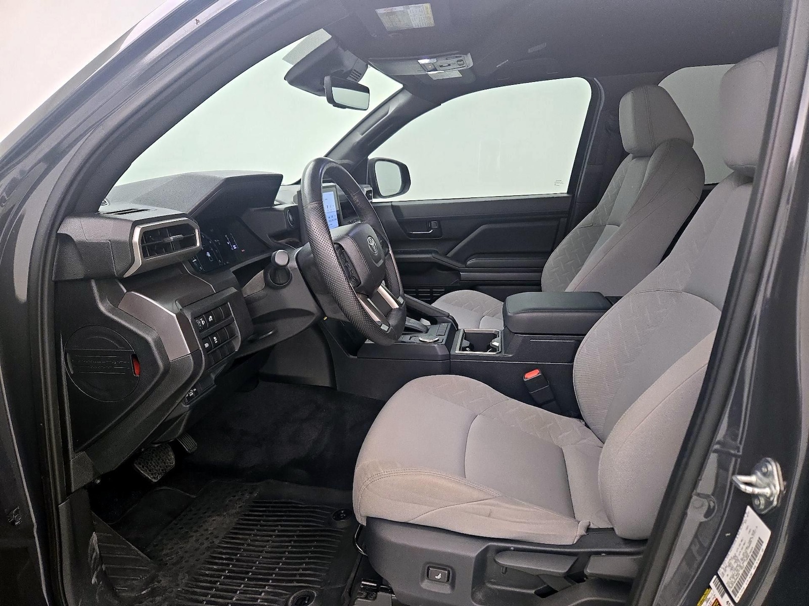 2025 Toyota Tacoma SR5 - Photo 12