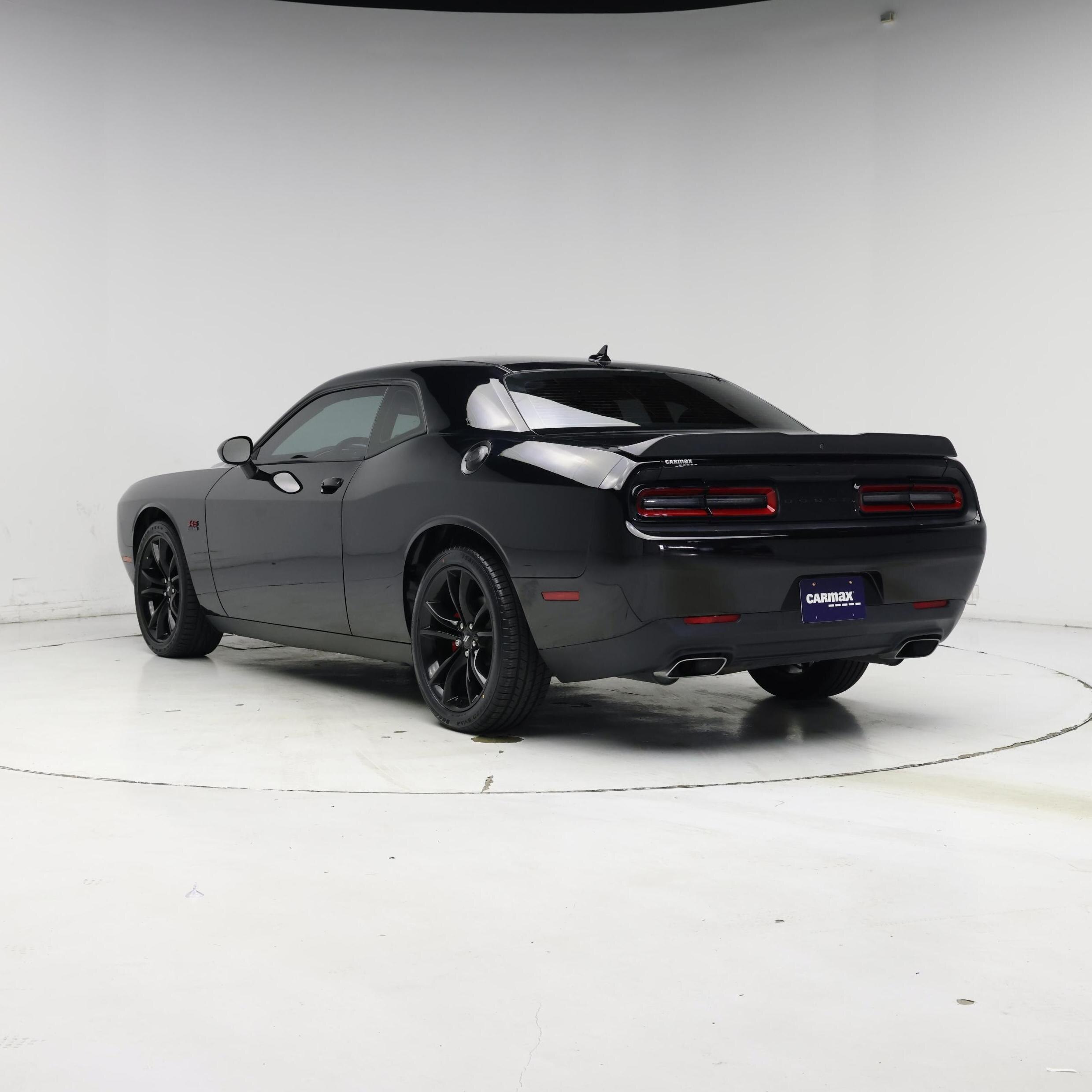 Thumbnail: 2018 Dodge Challenger - 2