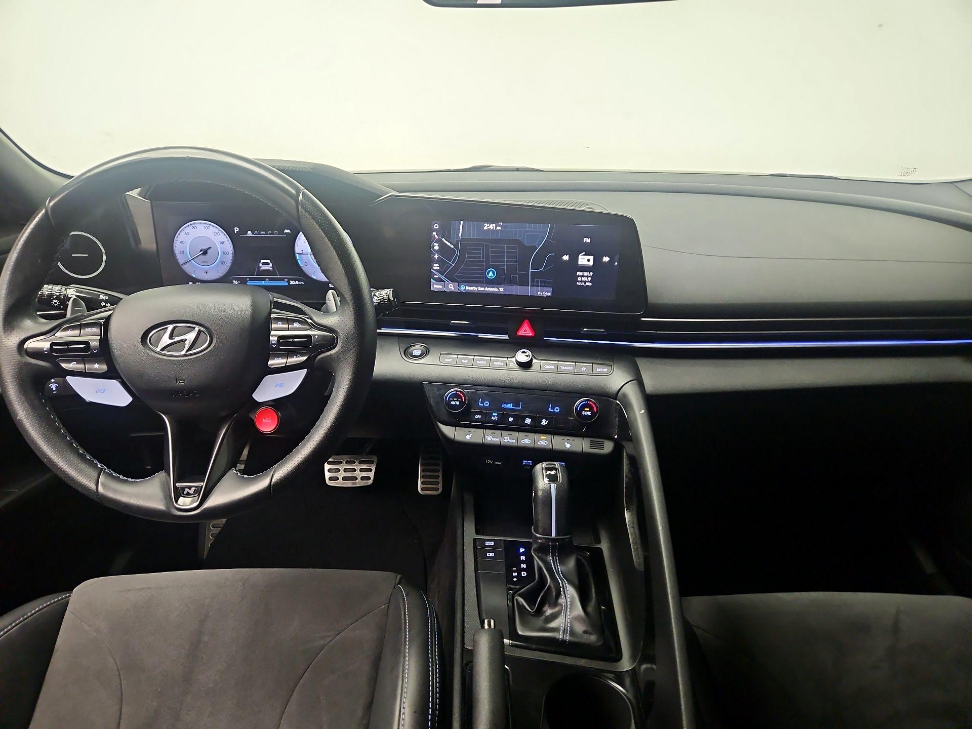 Thumbnail: 2023 Hyundai Elantra - 9