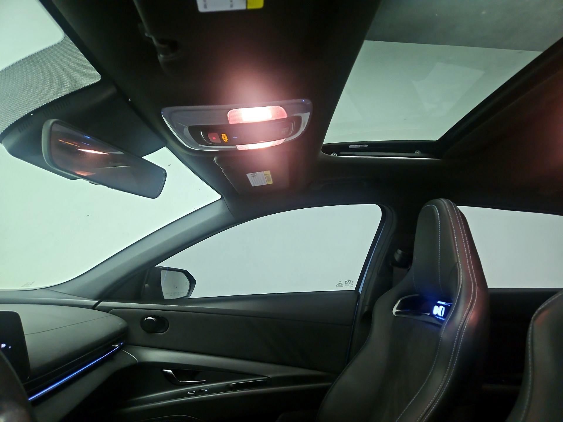 Thumbnail: 2023 Hyundai Elantra - 20