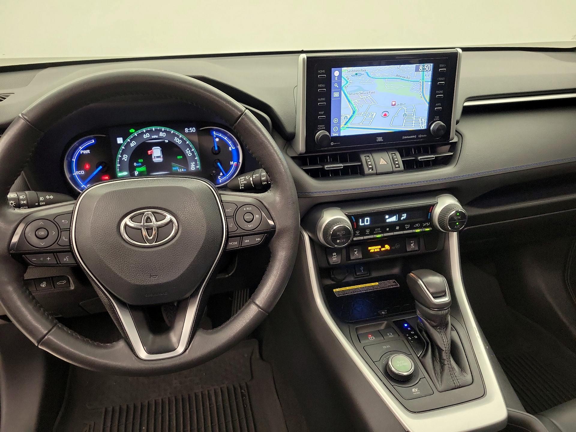 Thumbnail: 2021 Toyota RAV4 - 9