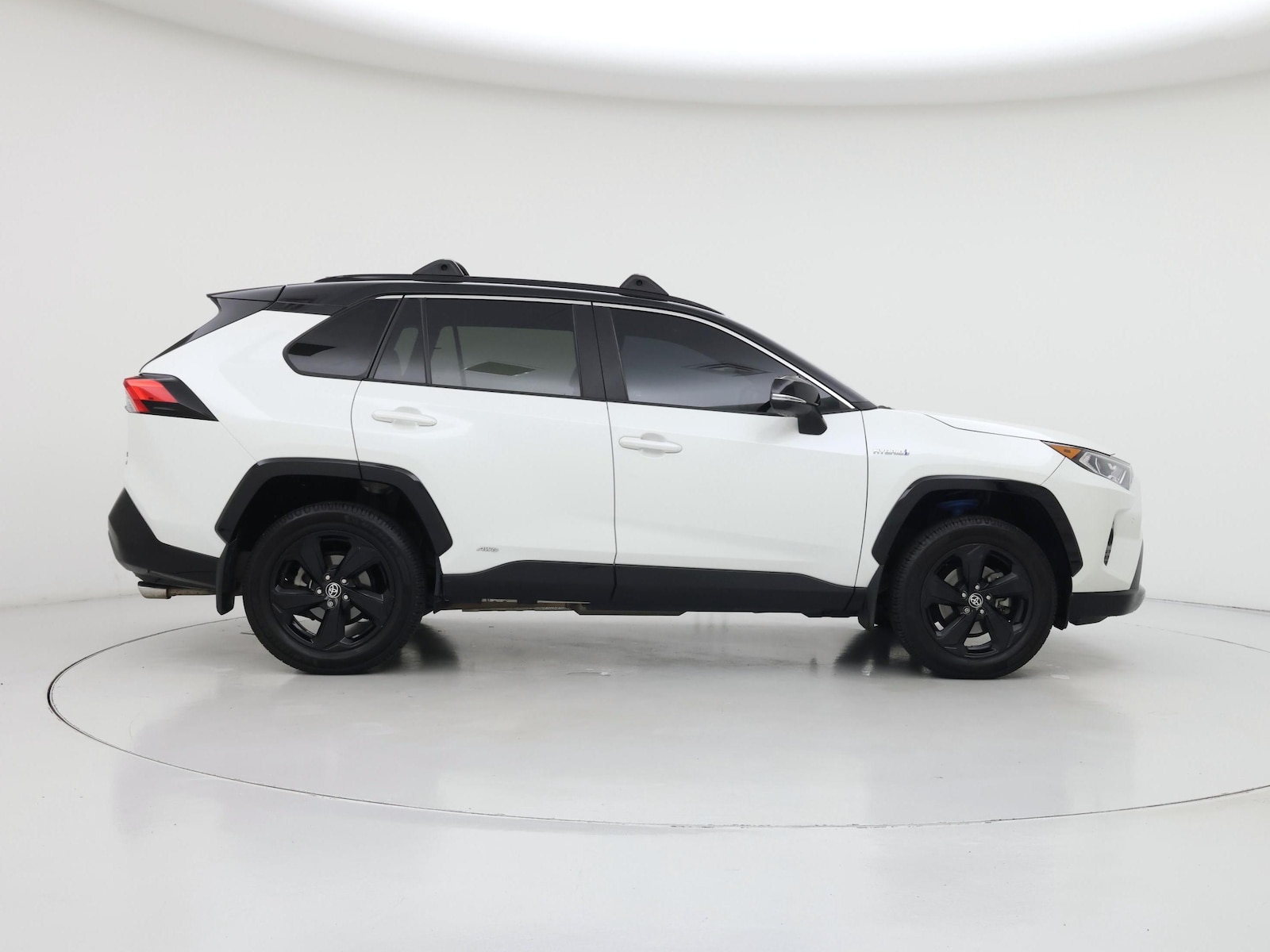 2021 Toyota RAV4 XSE - Photo 8