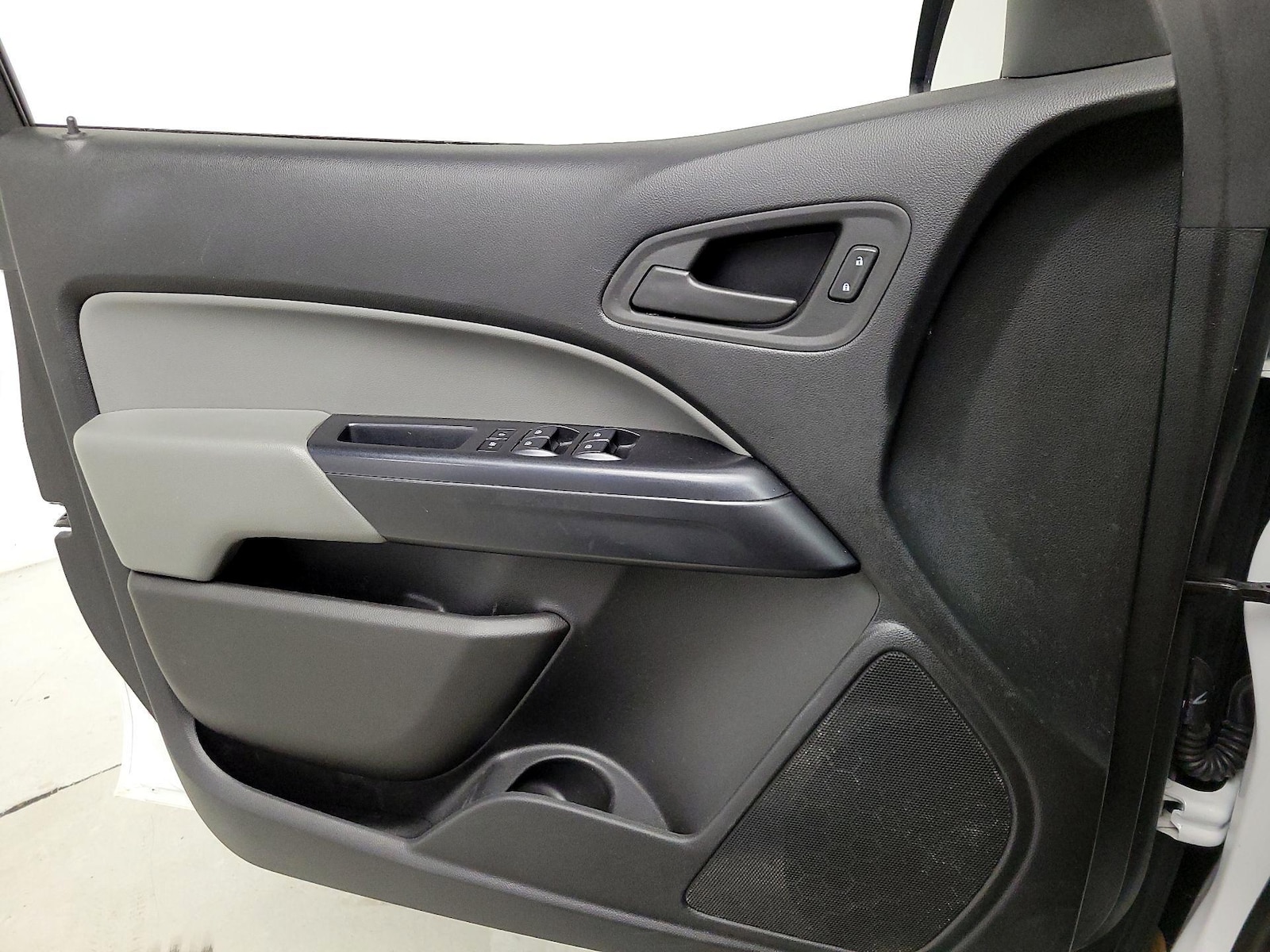 2022 Chevrolet Colorado Work Truck - Photo 13