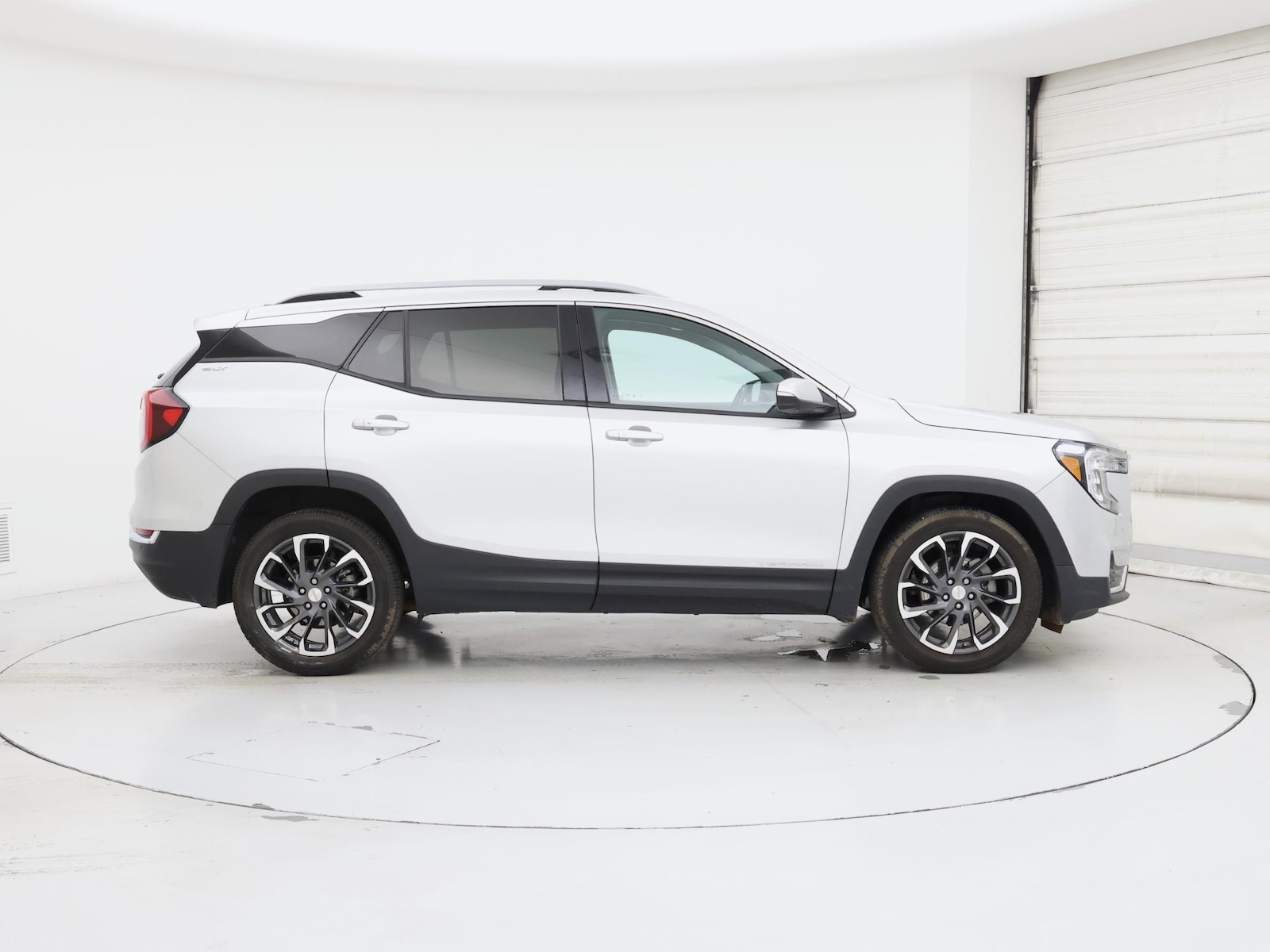 2022 GMC Terrain SLT - Photo 8