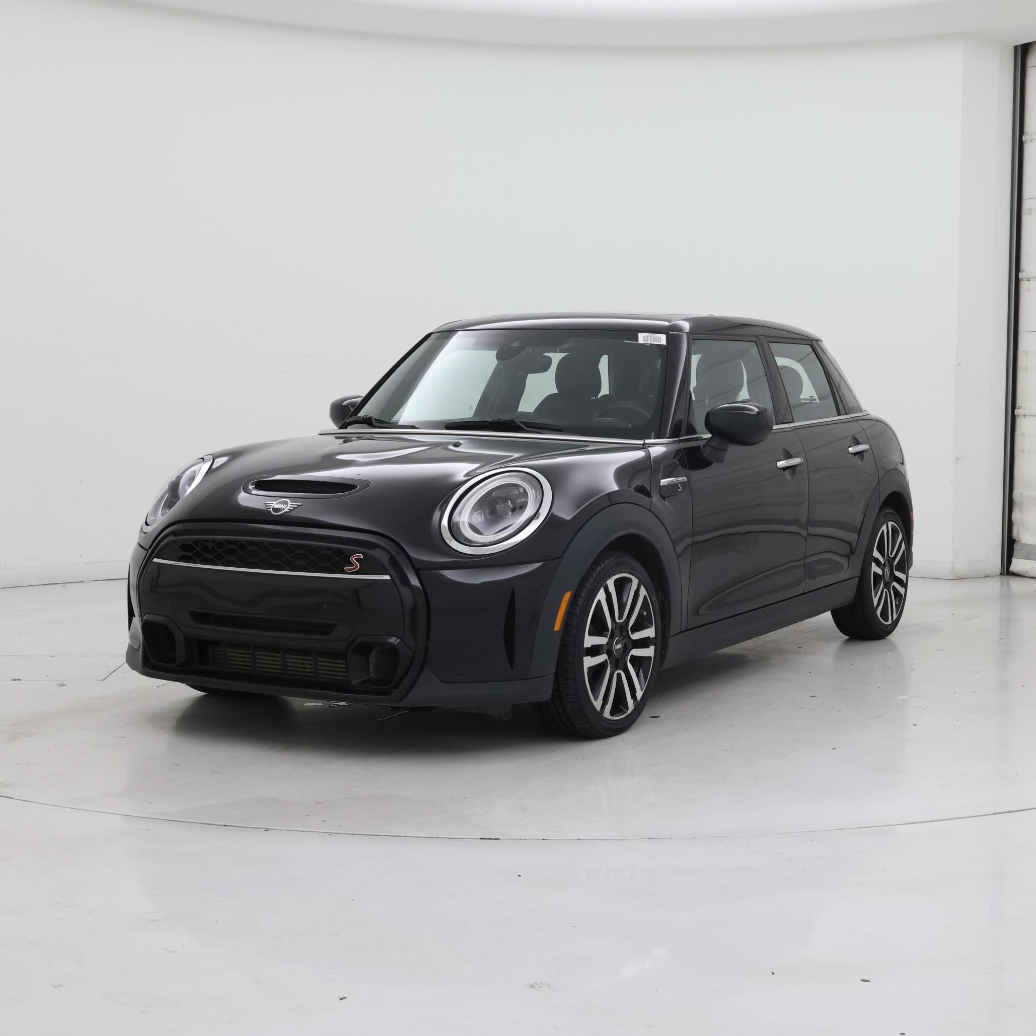 Thumbnail: 2023 MINI Cooper Hardtop - 4