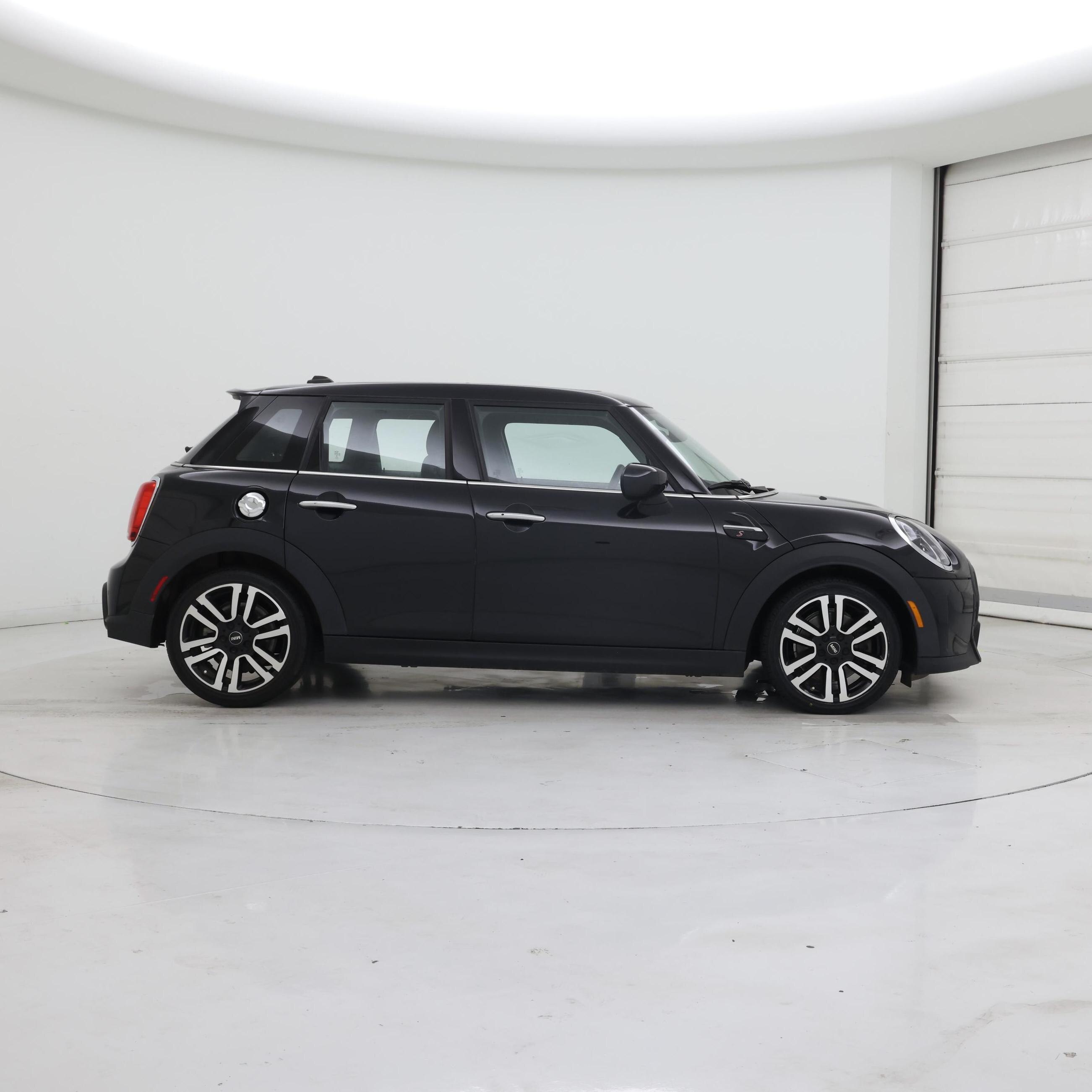 Thumbnail: 2023 MINI Cooper Hardtop - 7