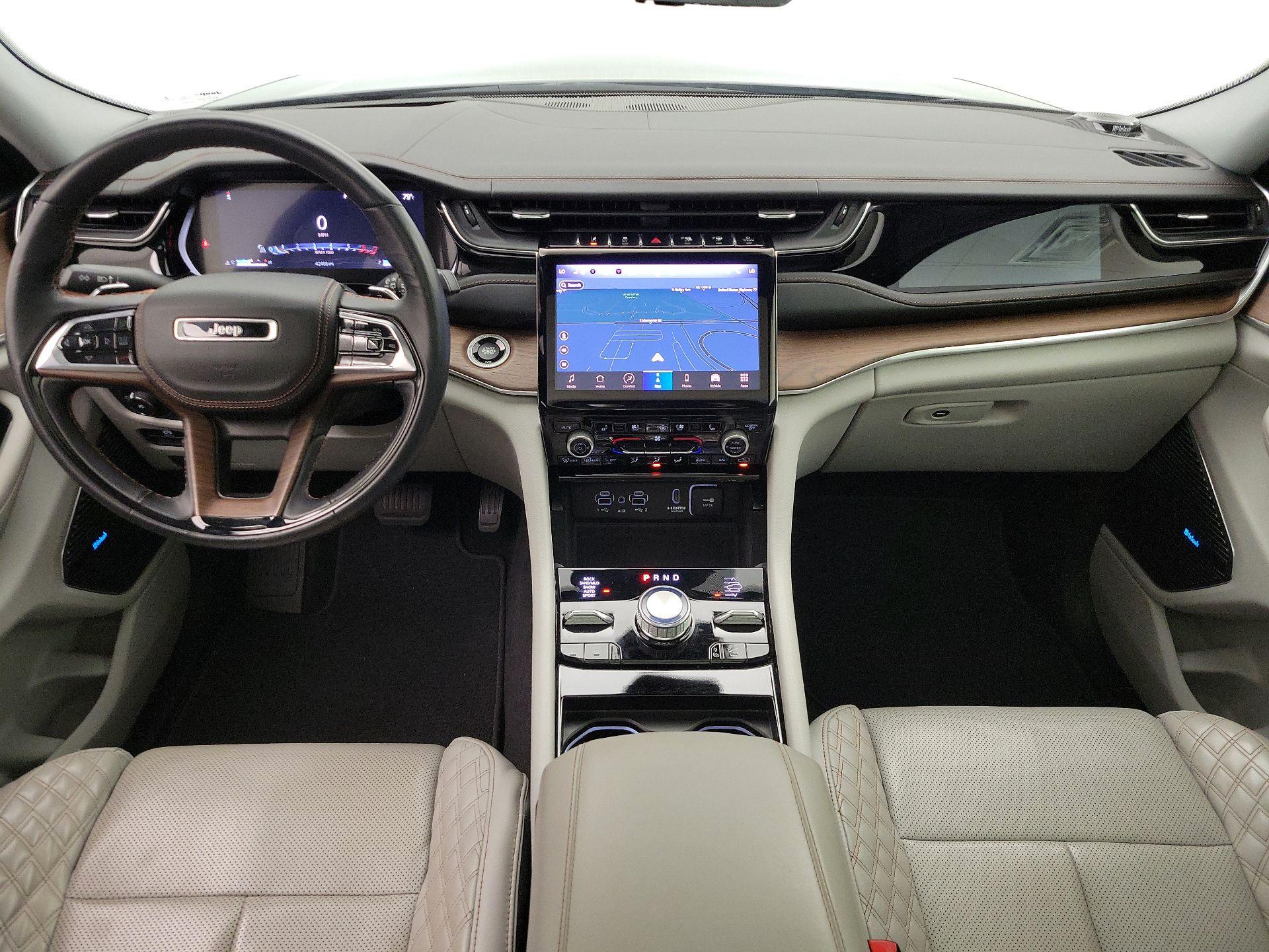 Thumbnail: 2022 Jeep Grand Cherokee - 9