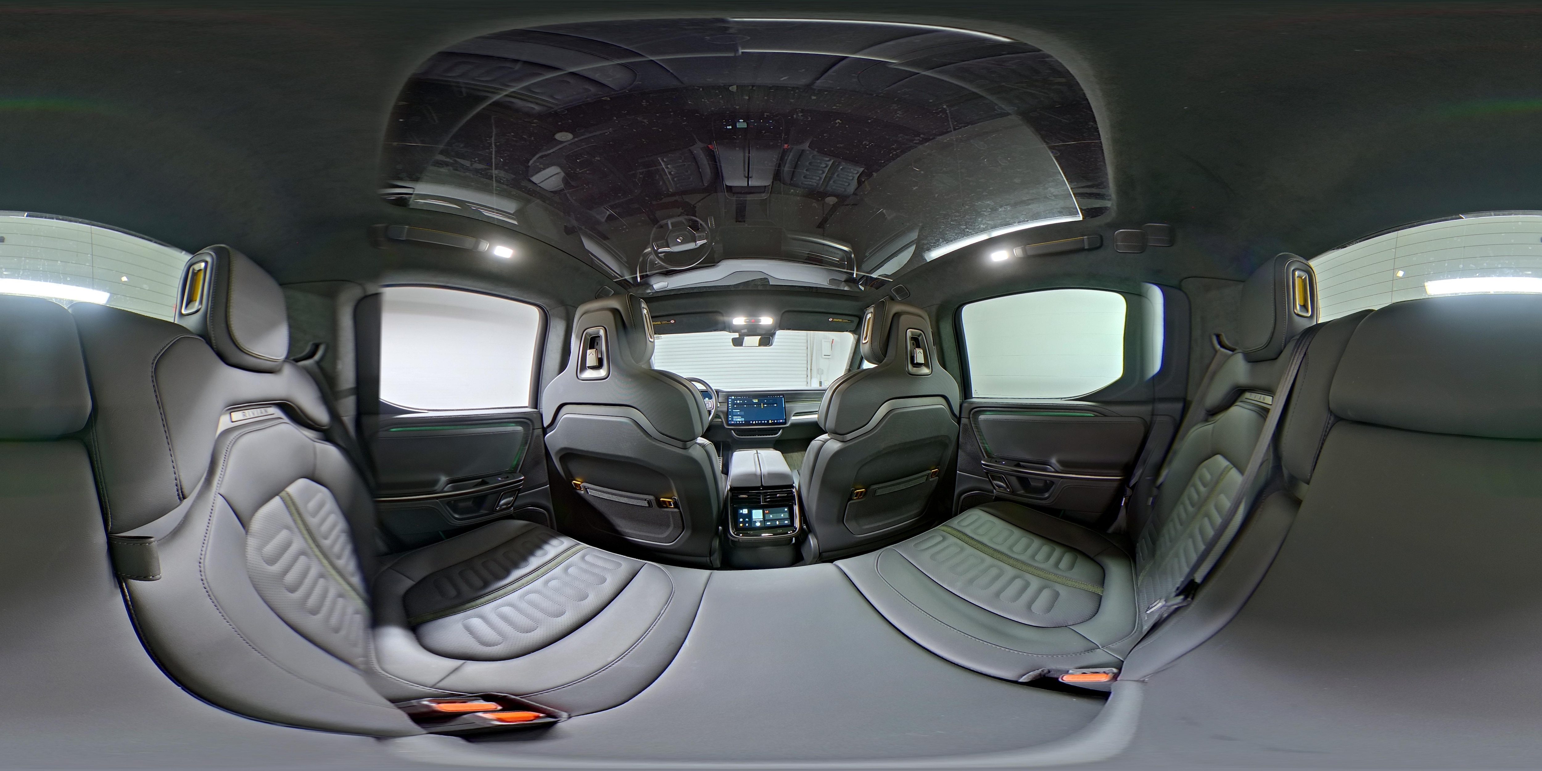 2023 Rivian R1T Adventure - Photo 26