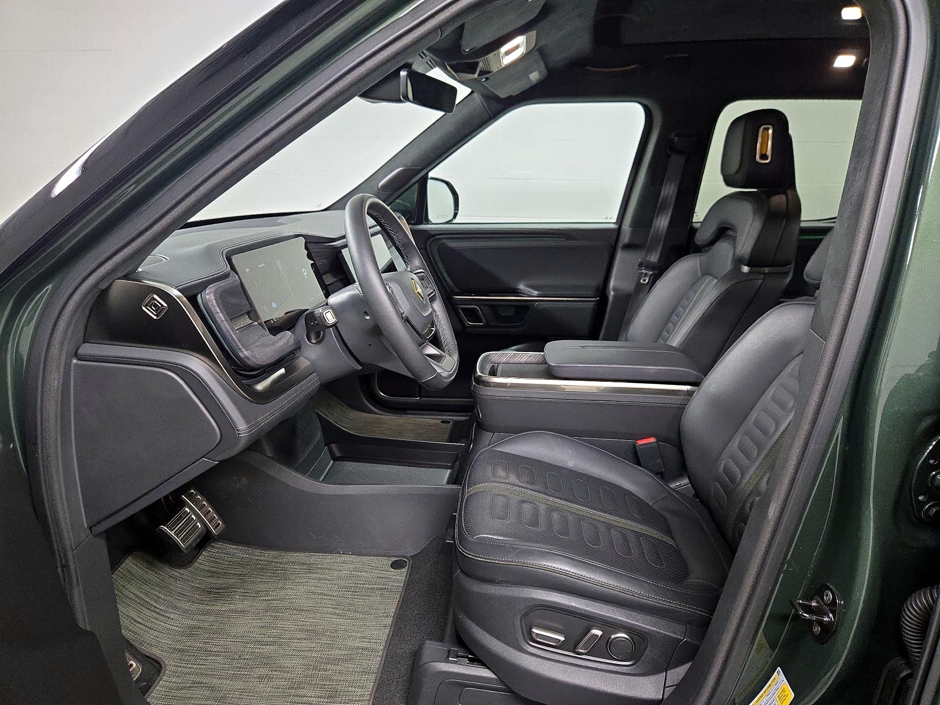 Thumbnail: 2023 Rivian R1T - 11