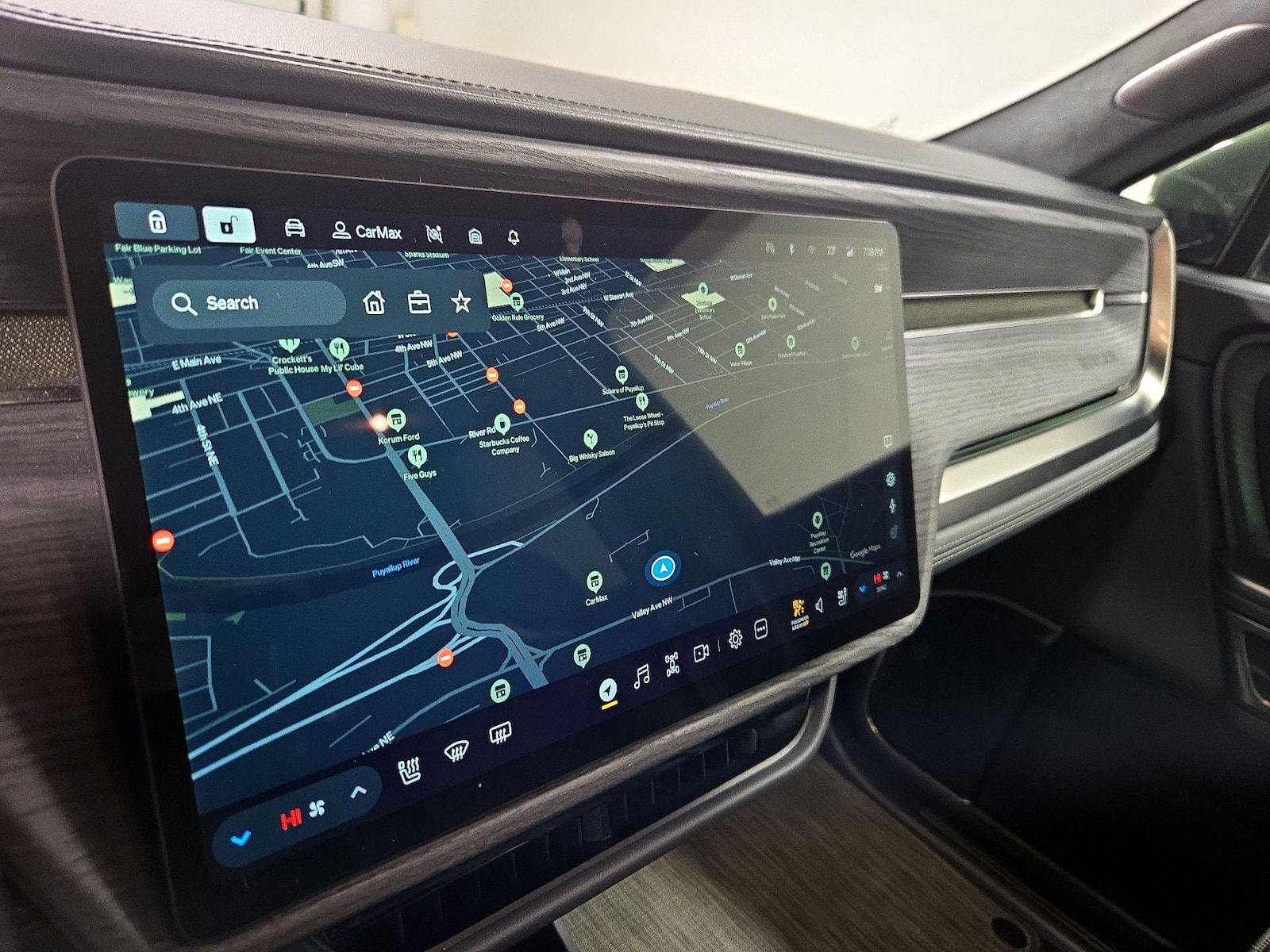 2023 Rivian R1T Adventure - Photo 14