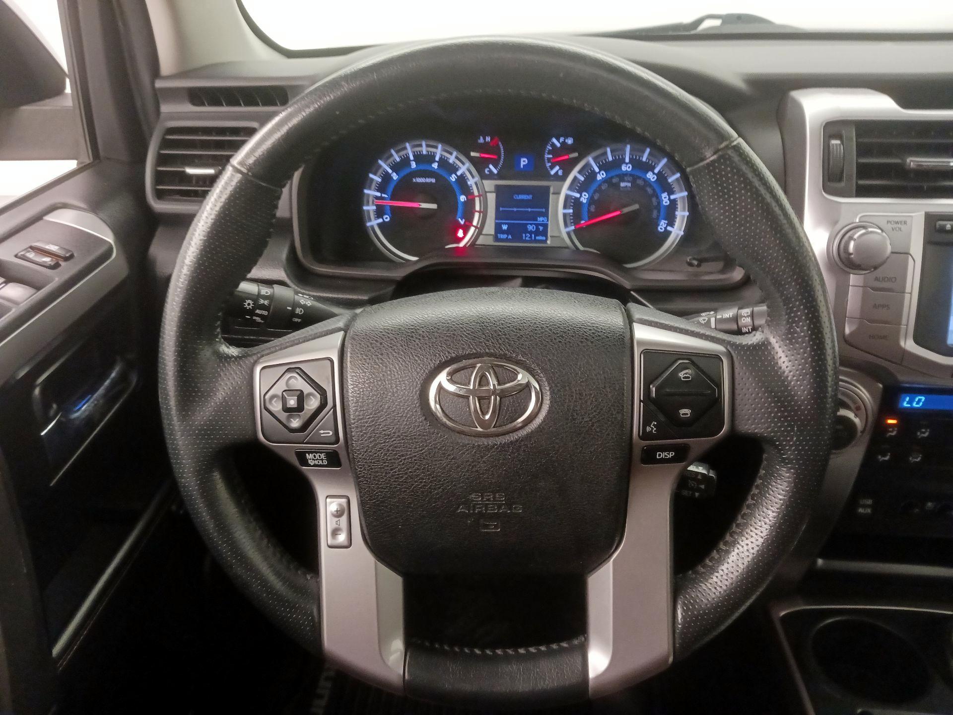 Thumbnail: 2016 Toyota 4Runner - 10
