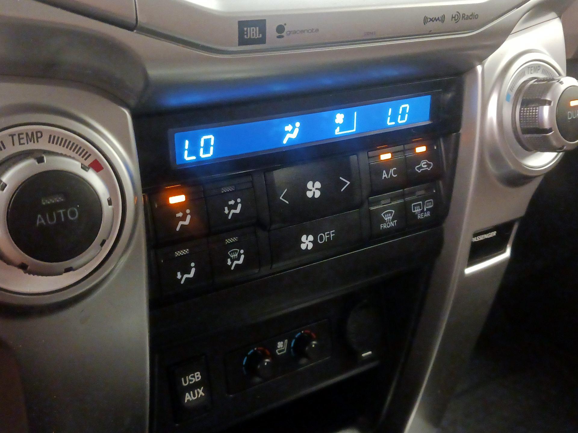 Thumbnail: 2016 Toyota 4Runner - 16