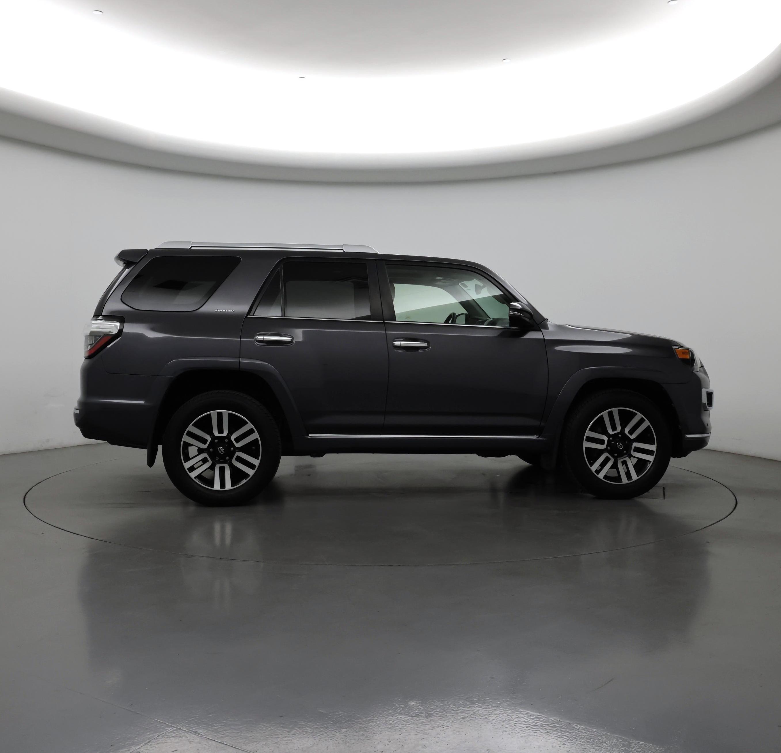 Thumbnail: 2016 Toyota 4Runner - 7